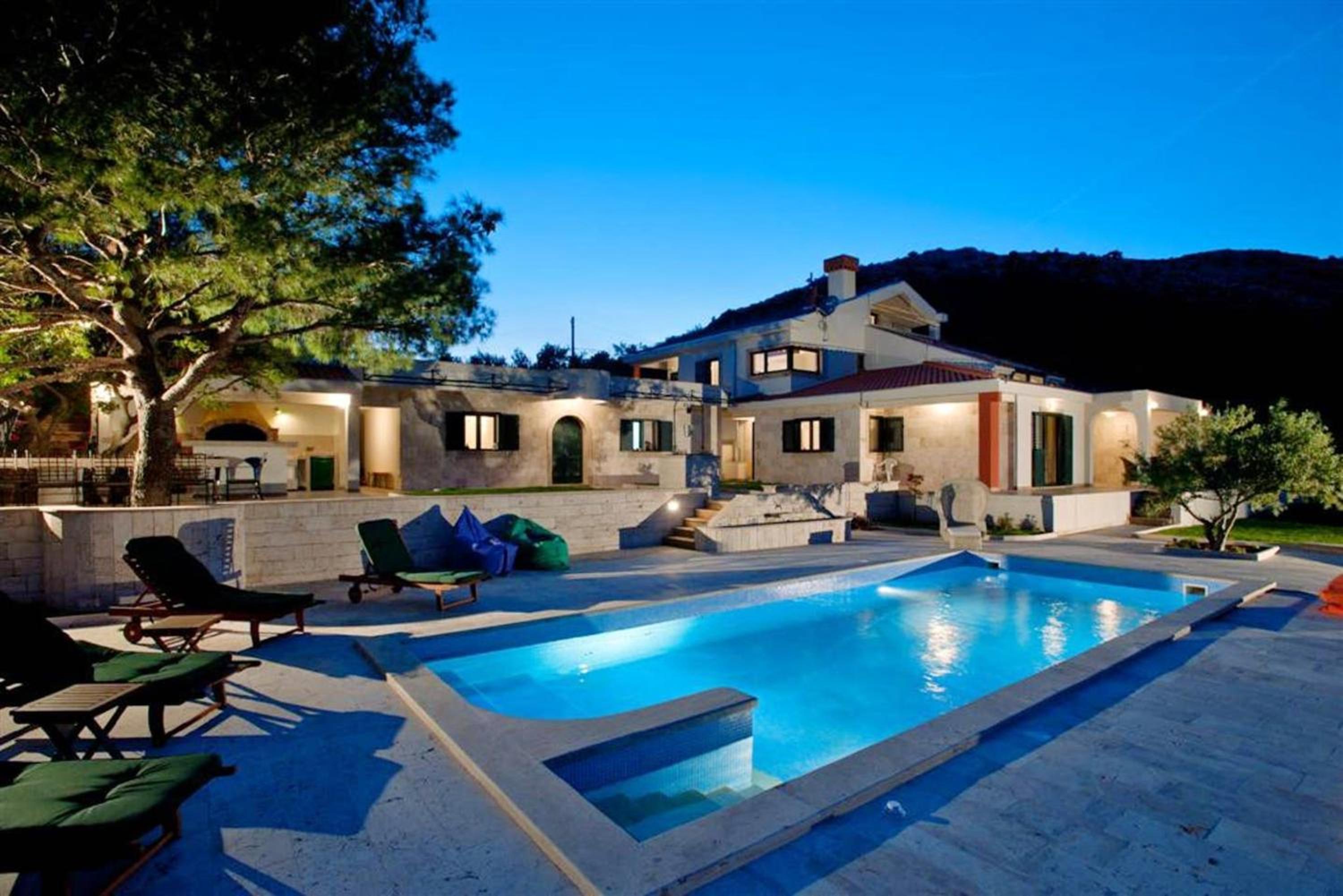 Panoramic Villa in Prgomet, Sea View and Private Pool