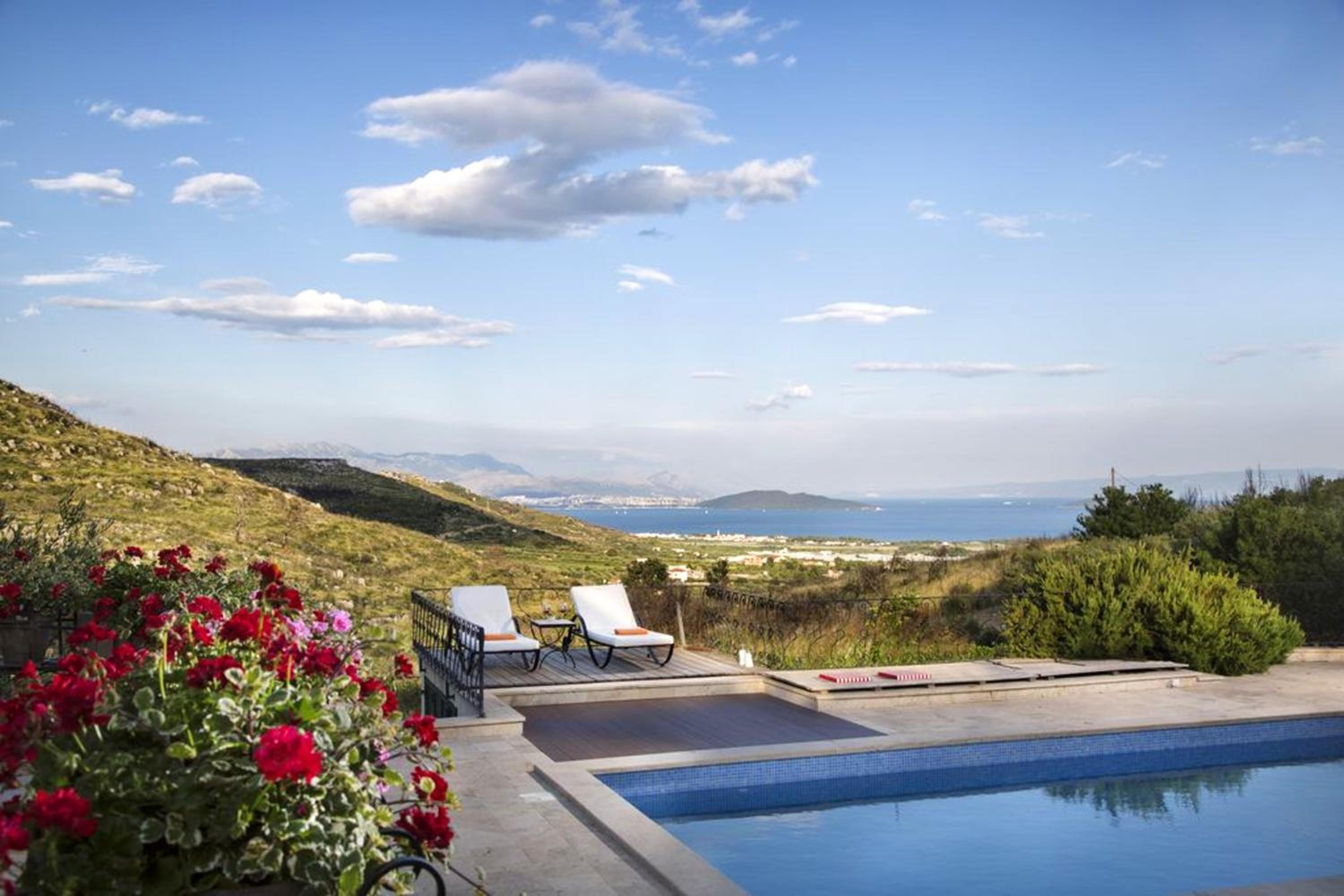 Panoramic Villa in Prgomet, Sea View and Private Pool
