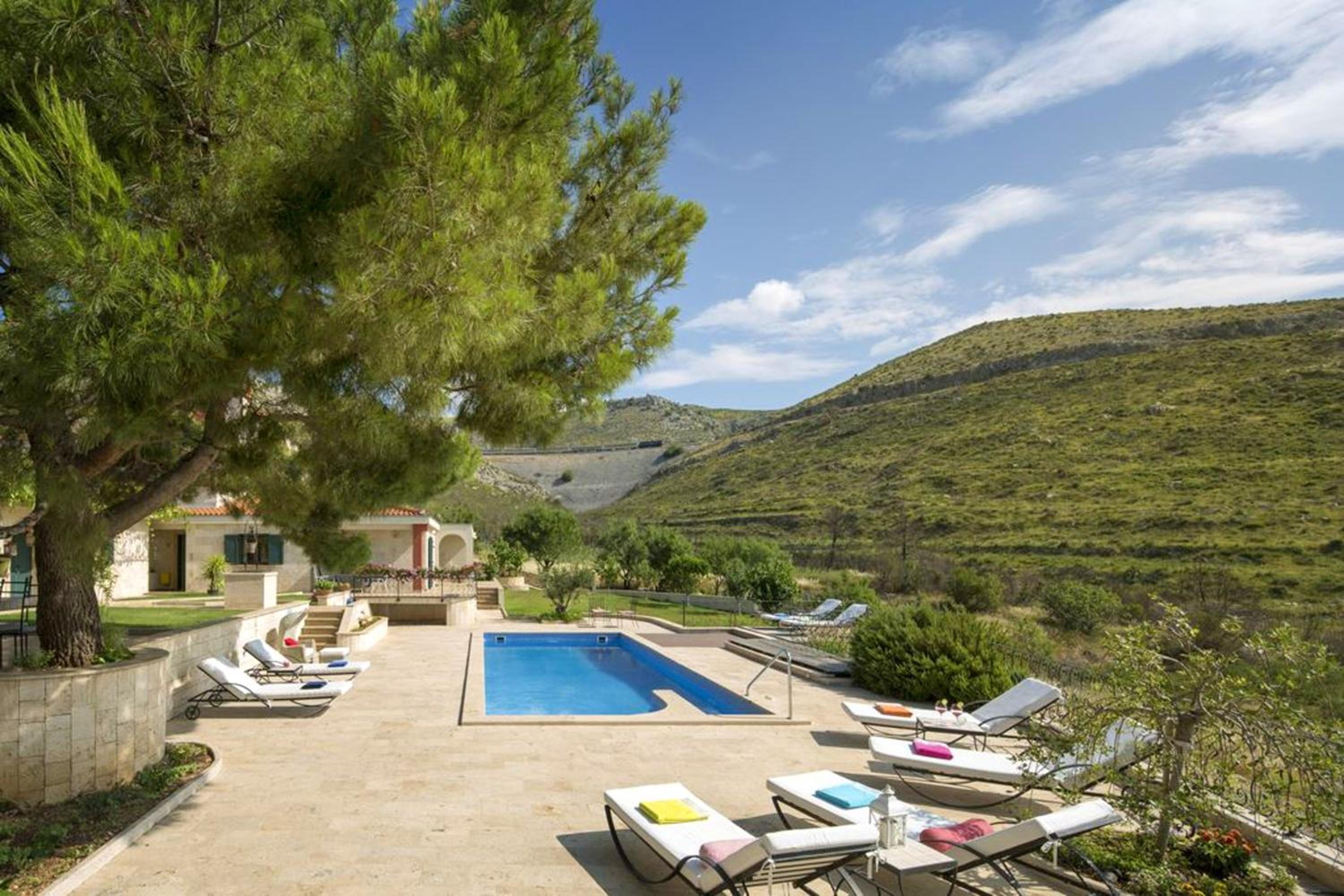 Panoramic Villa in Prgomet, Sea View and Private Pool