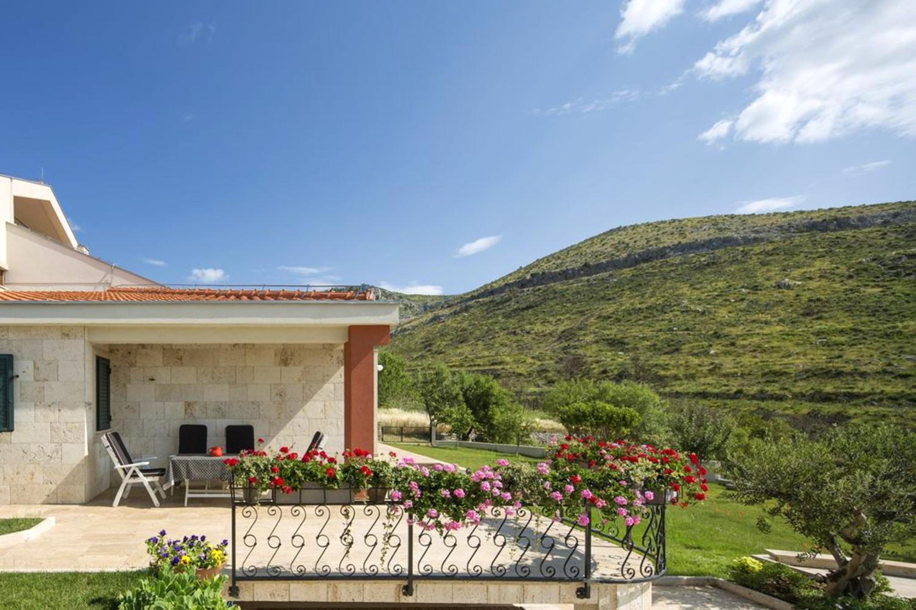Panoramic Villa in Prgomet, Sea View and Private Pool