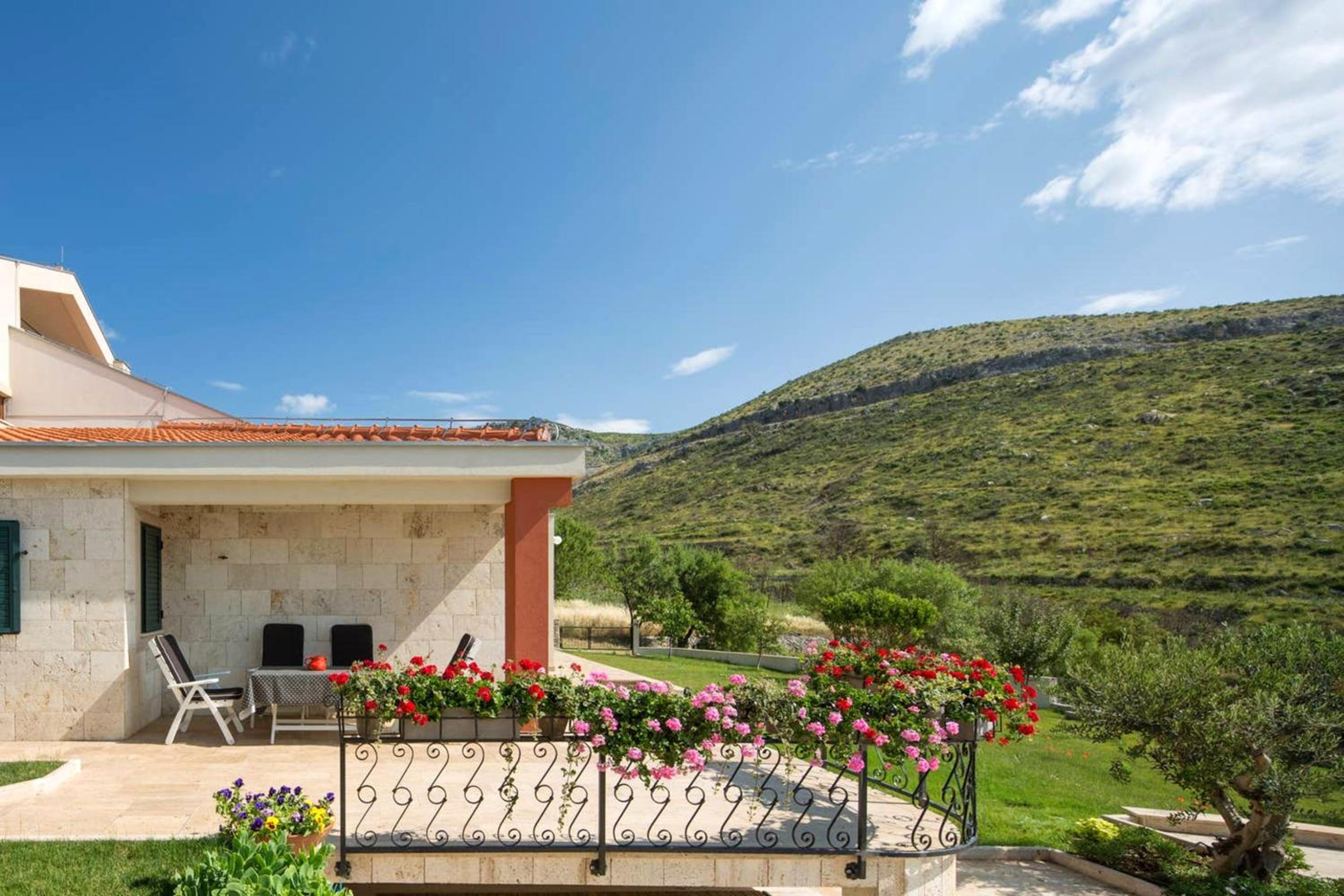 Panoramic Villa in Prgomet, Sea View and Private Pool