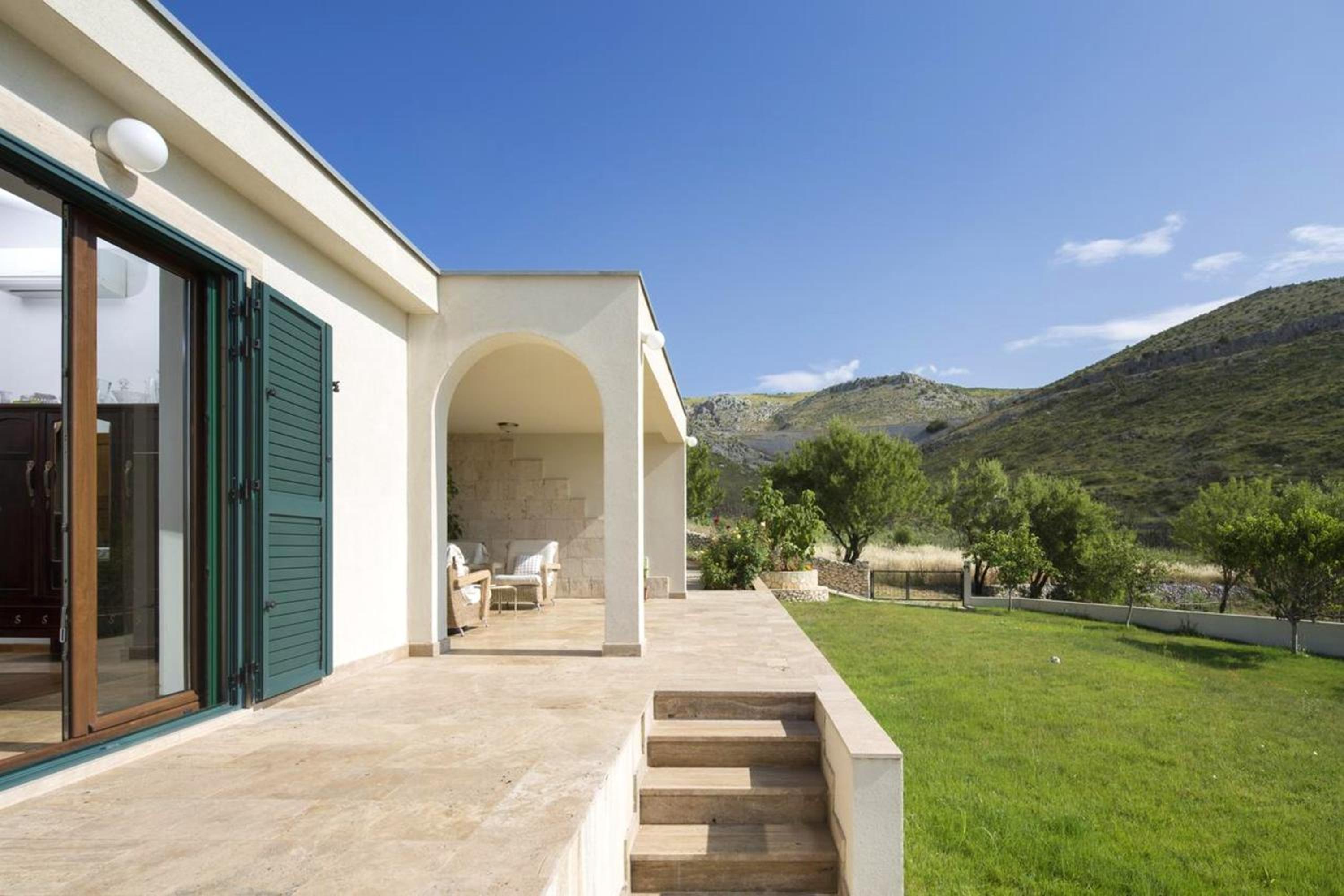 Panoramic Villa in Prgomet, Sea View and Private Pool