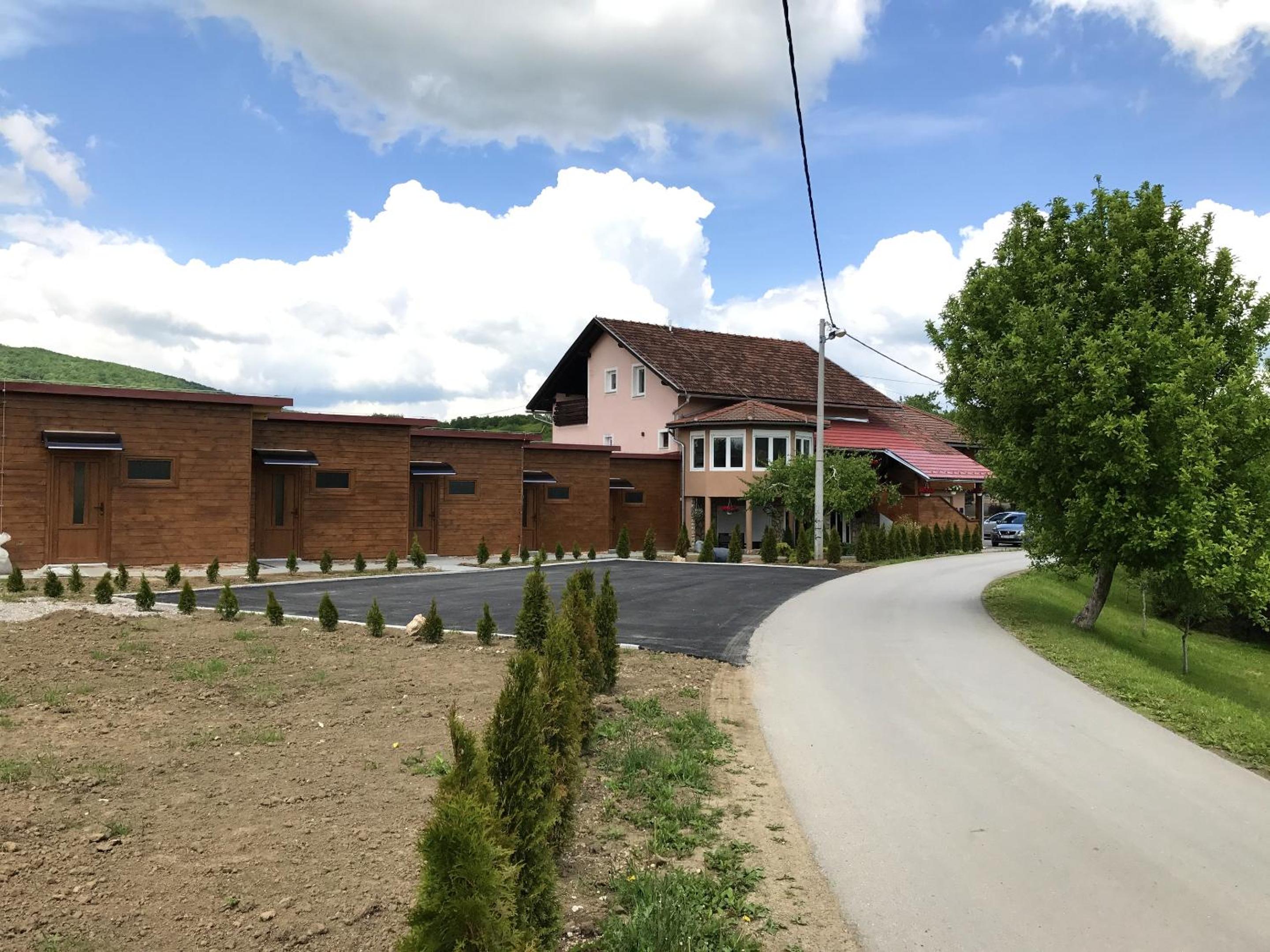 Charming Apartment in Oštarski Stanovi - Terrace