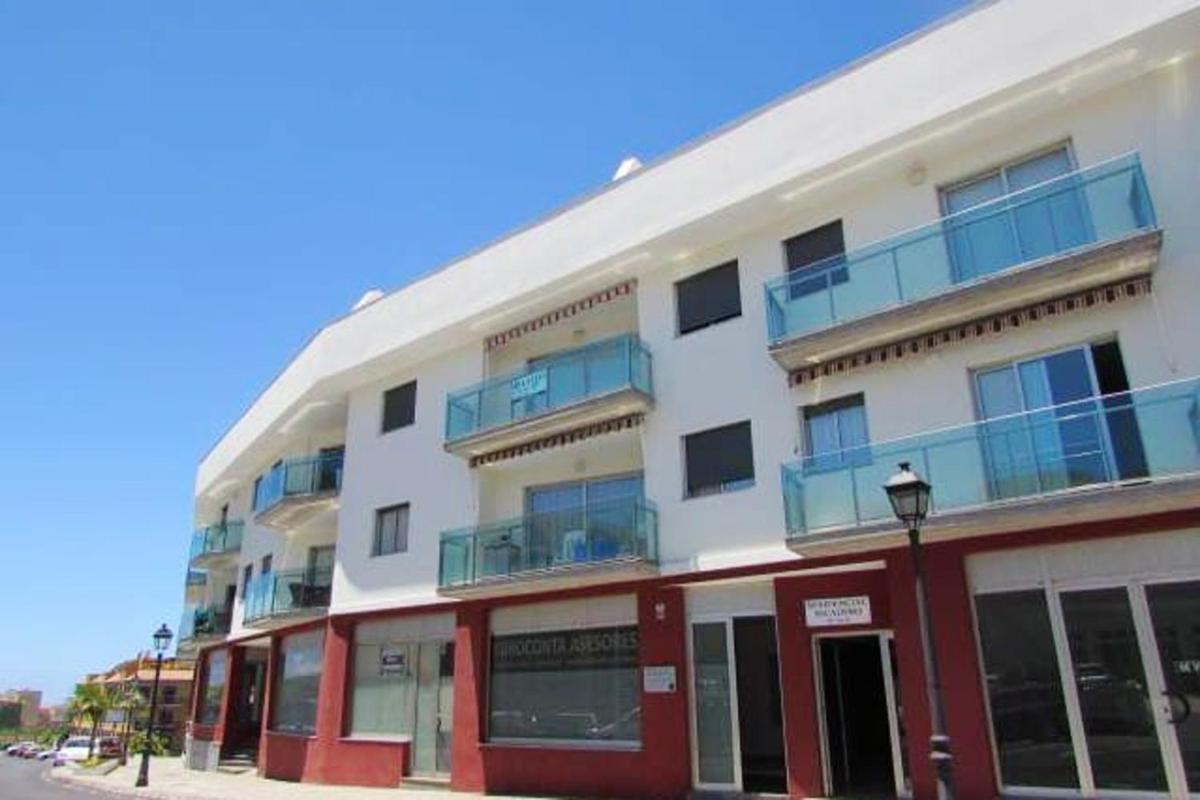 Studio with balcony and wifi at Tazacorte 5 km away from the beach view 2