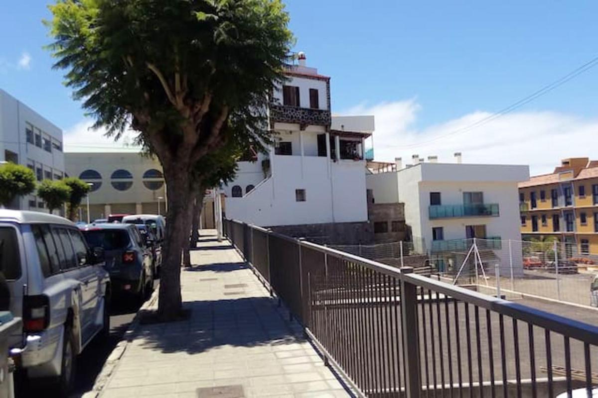 Studio with balcony and wifi at Tazacorte 5 km away from the beach view 4