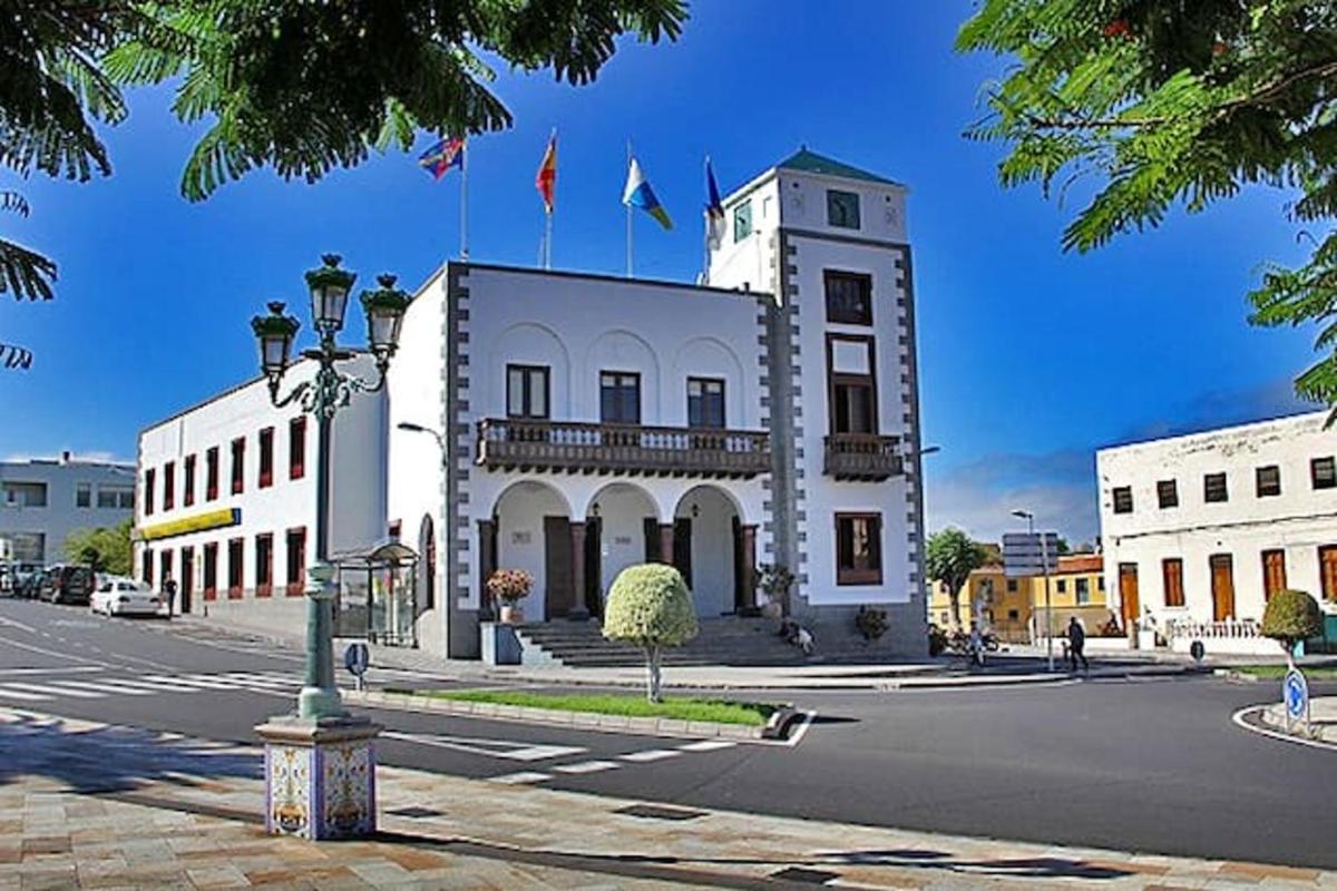 Studio with balcony and wifi at Tazacorte 5 km away from the beach view 3