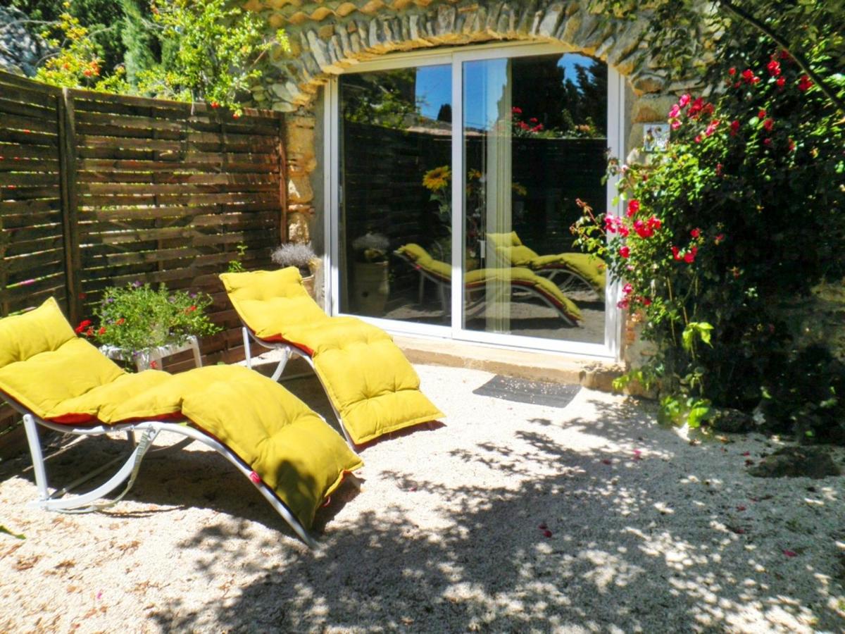 Maison d'une chambre avec piscine partagee terrasse amenagee et wifi a Pougnadoresse view 5