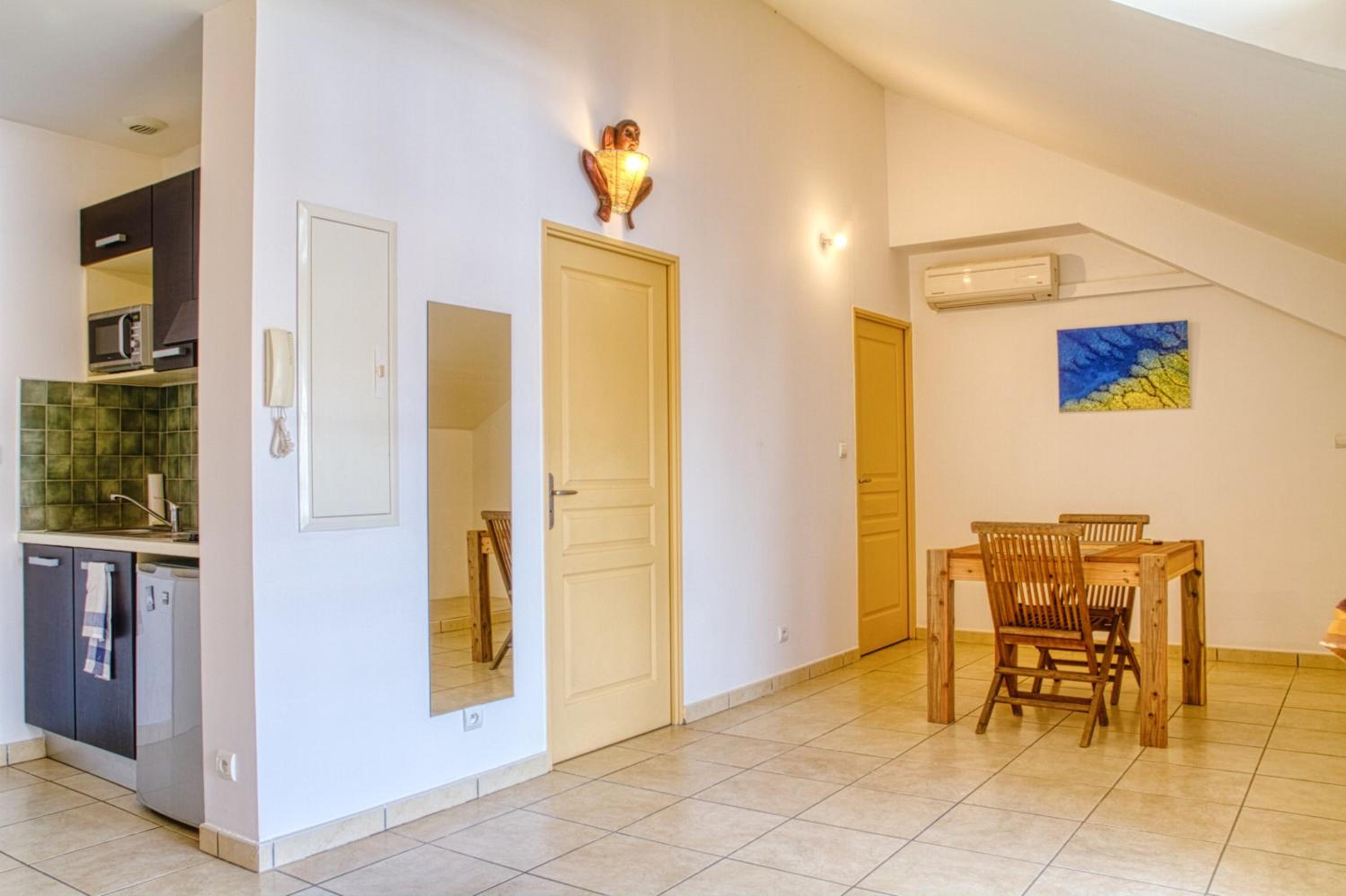 Studio confortable à Saint-Gilles, 36 m², vue montagne view 3