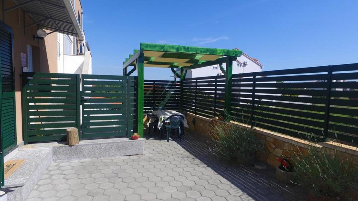 One bedroom appartement at Nin 300 m away from the beach with furnished terrace and wifi view 2