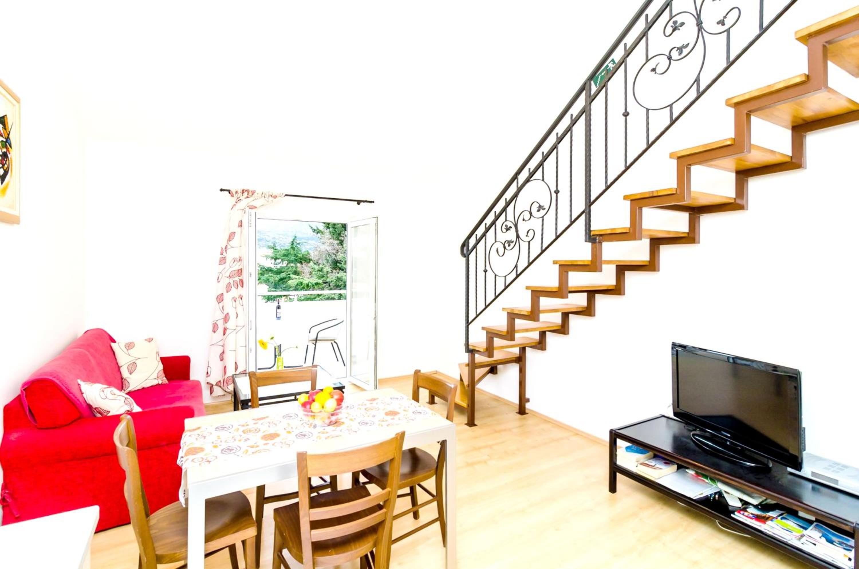Chic Apartment with Sea View in Dubrovnik - 48 sqm