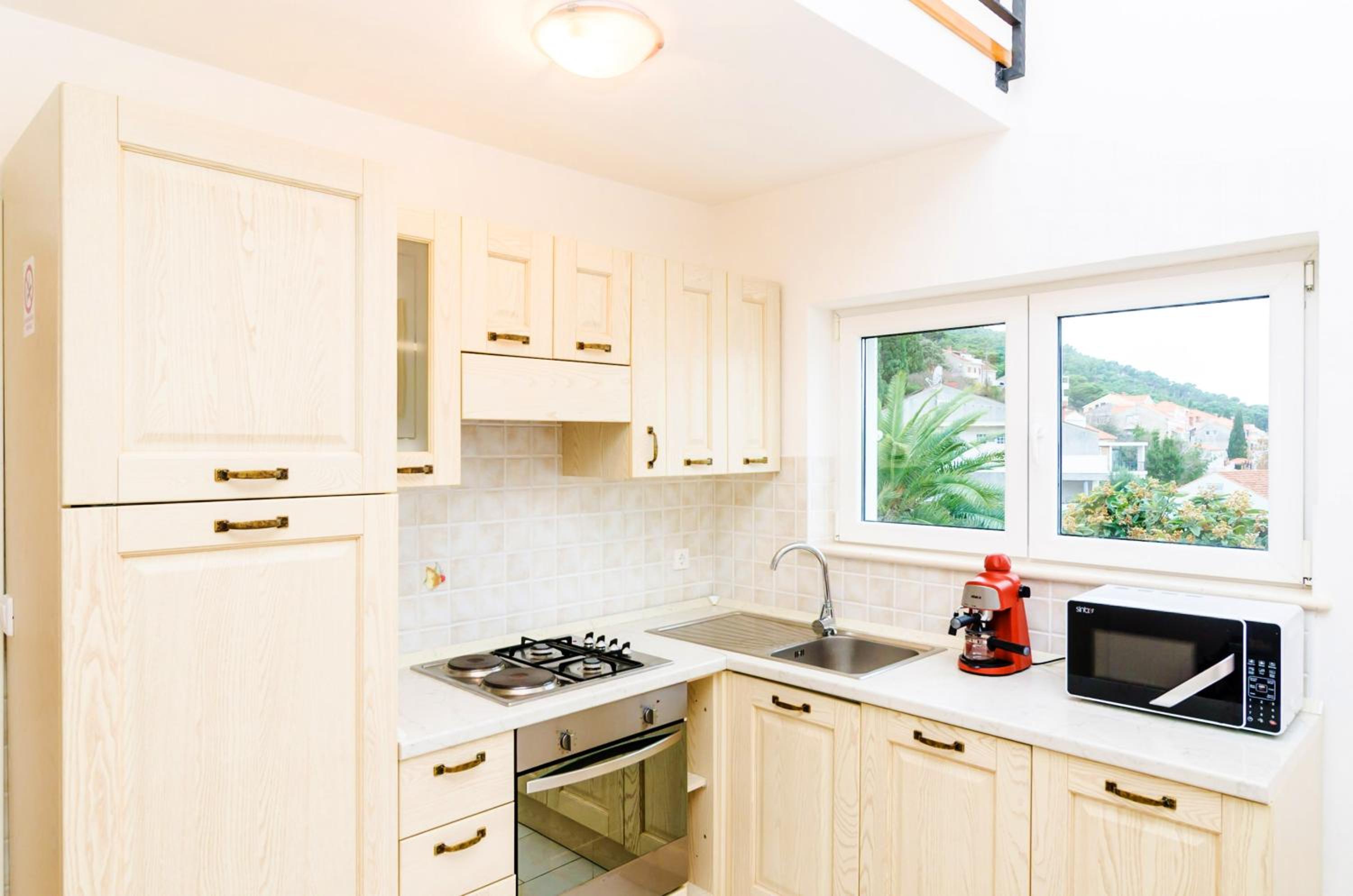 Chic Apartment with Sea View in Dubrovnik - 48 sqm
