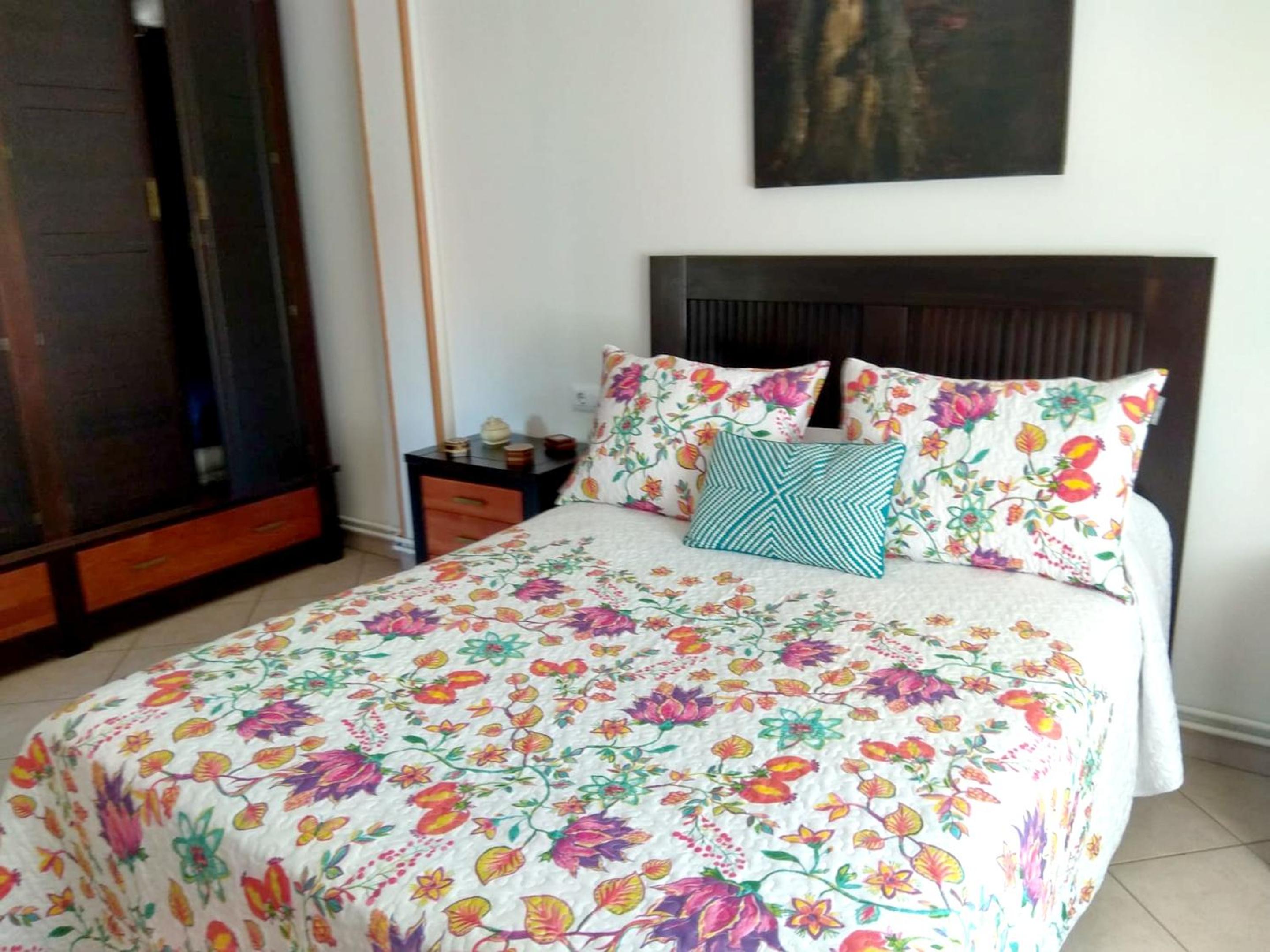 Spacious House with Garden in Touro – Family-Friendly view 5