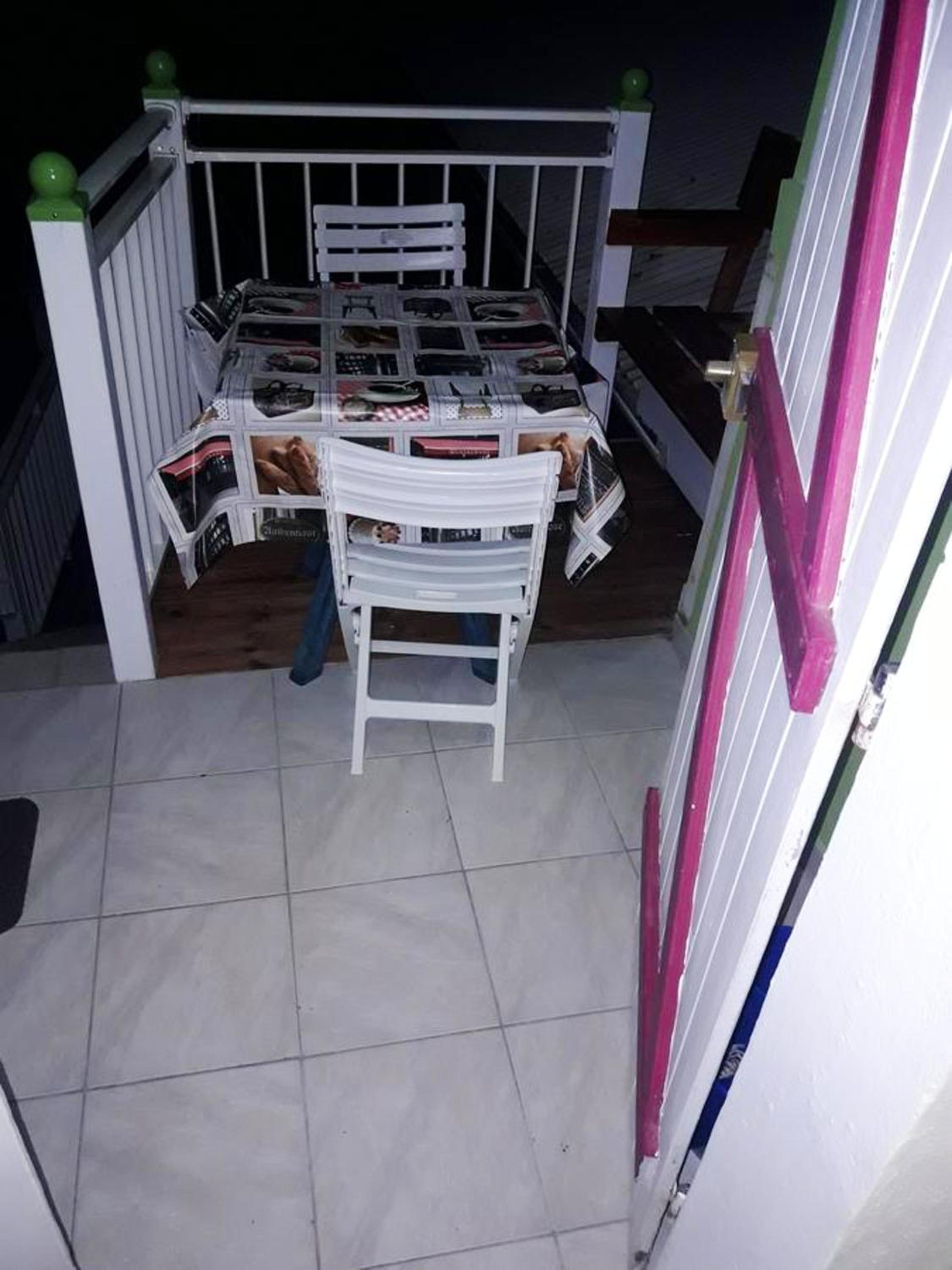 Appartement elegant a Sainte Anne 35 m² avec piscine view 4