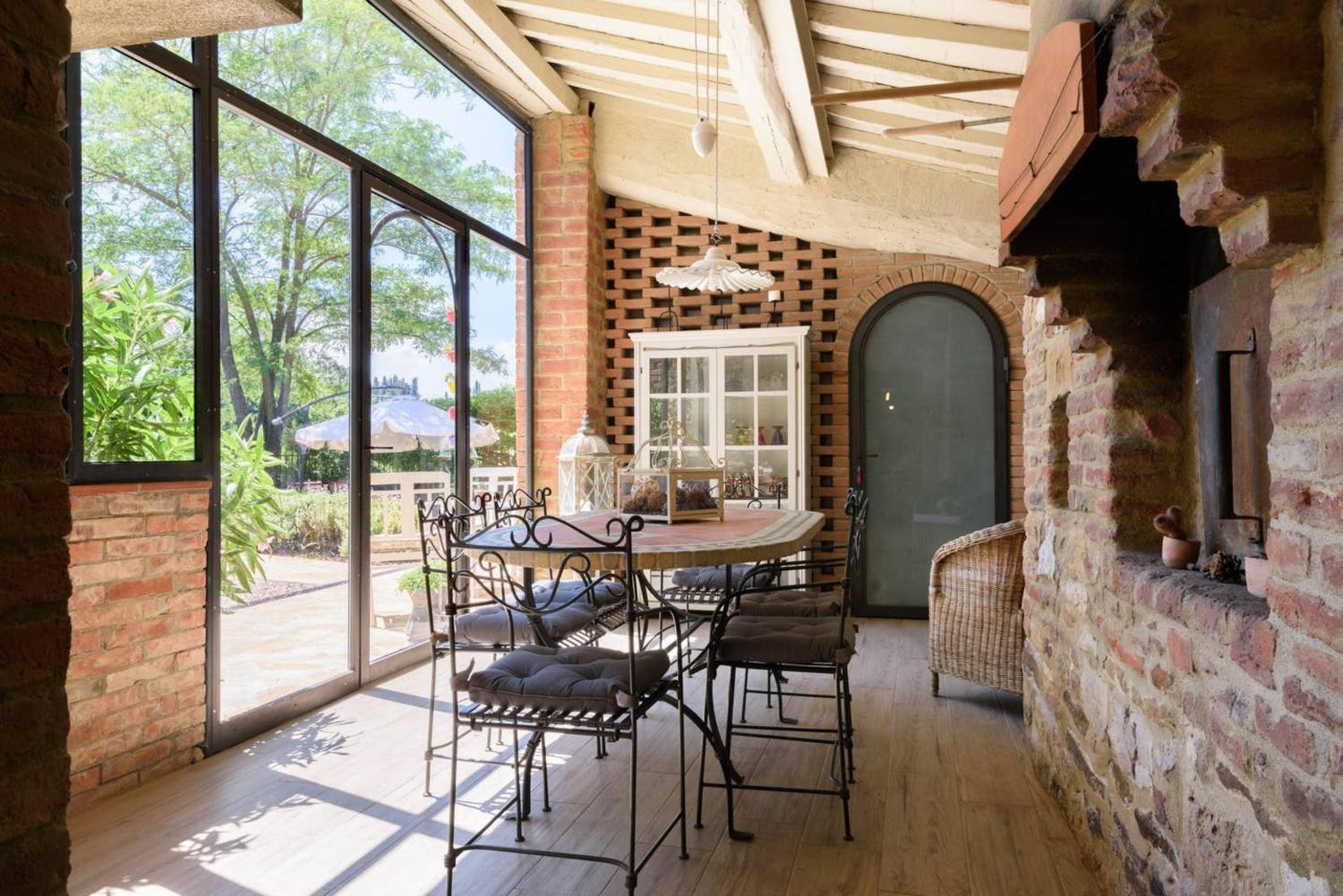 Charming House in Trequanda + Pool photo 3