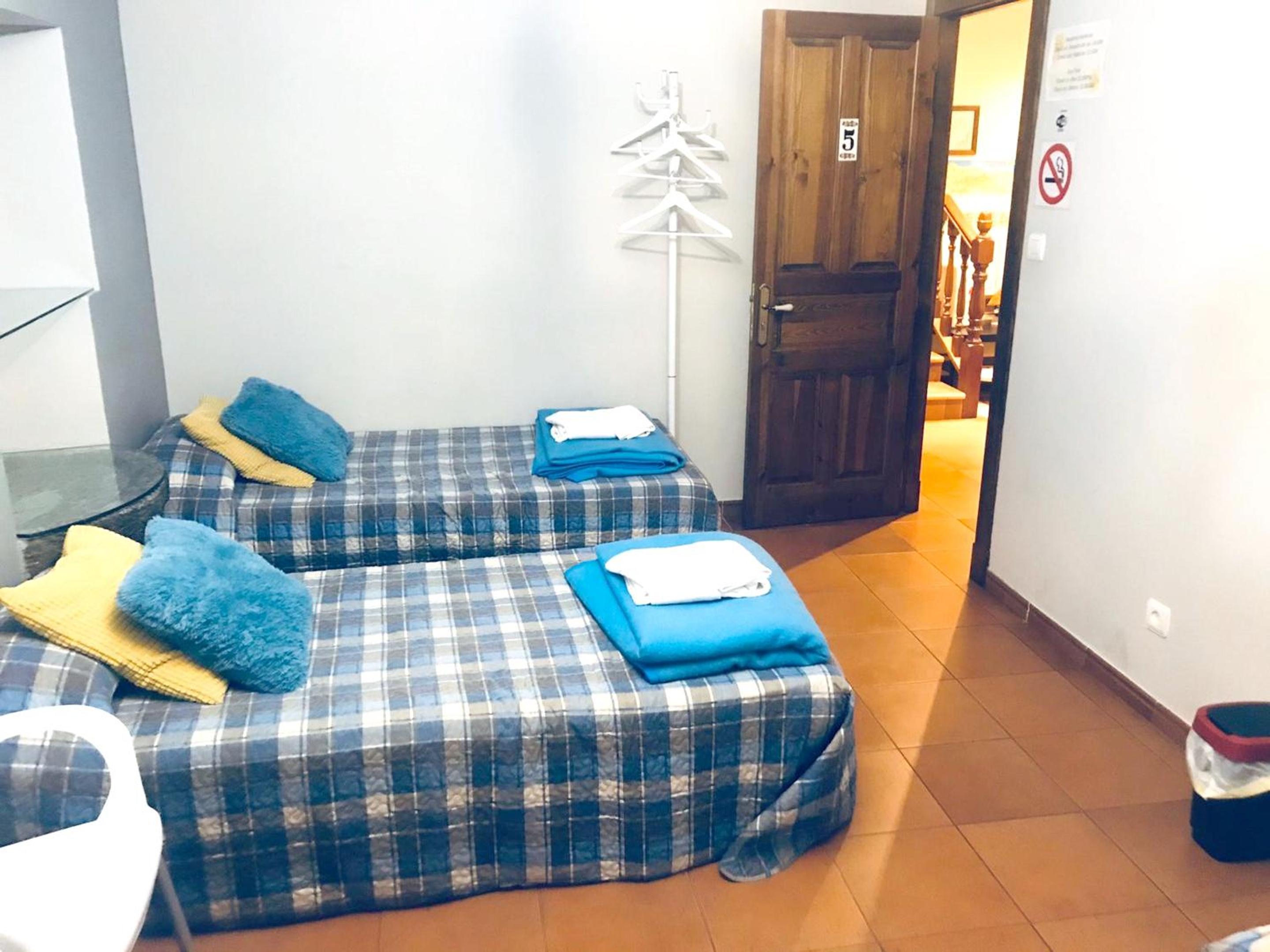 Spacious House in Molinaseca with Mountain View