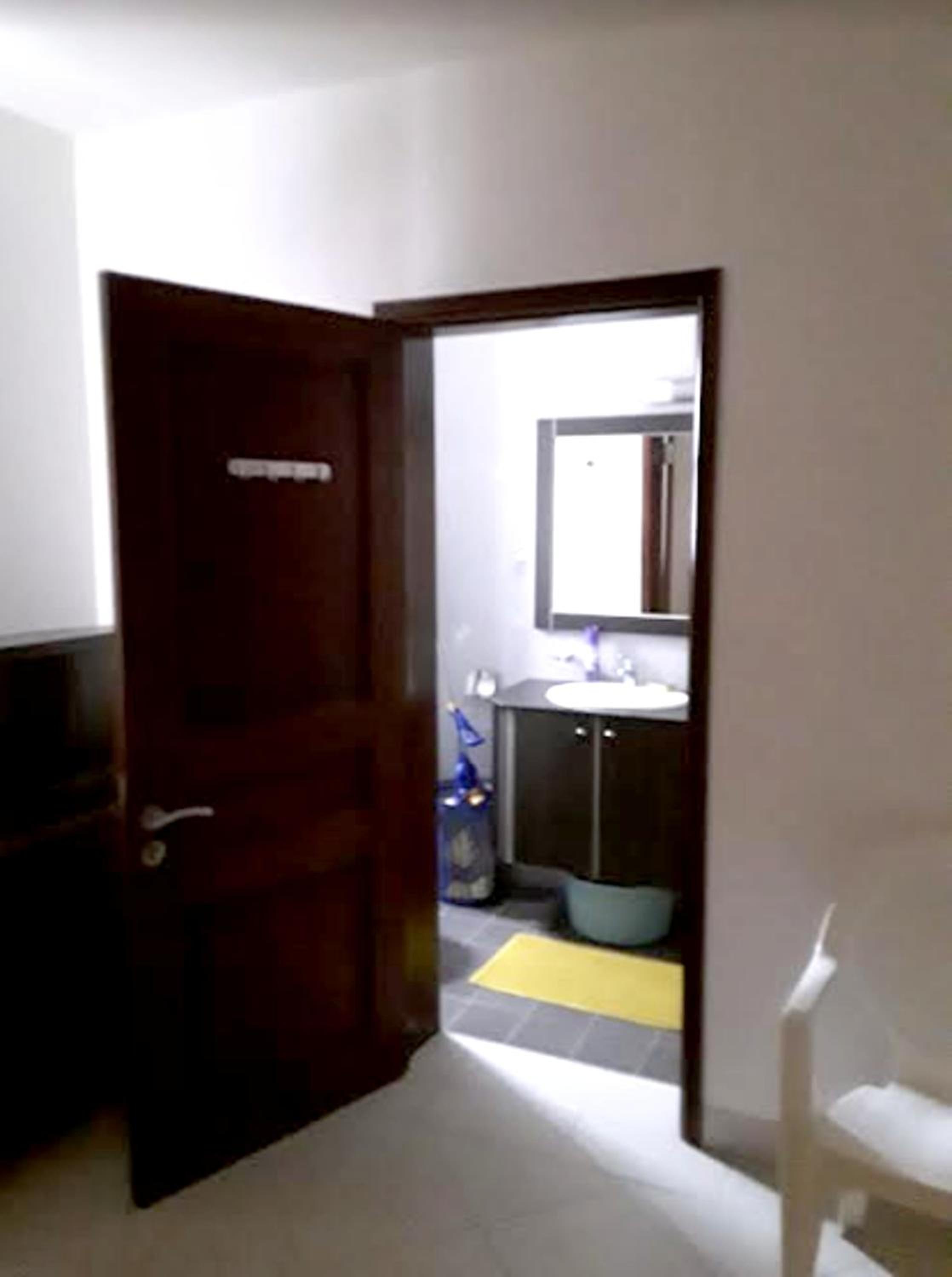 Spacious Apartment in Flic En Flac with Shared Pool