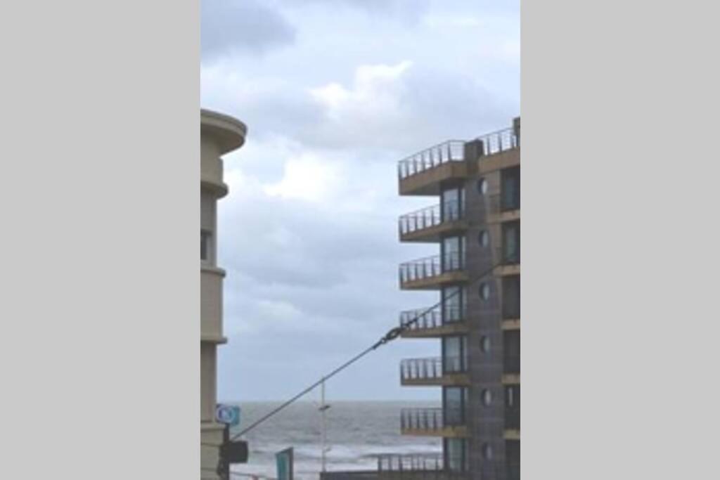 Nieuwbouwappartement met zeezicht in Koksijde bad view 3