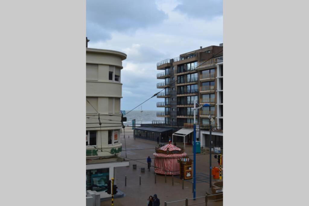 Nieuwbouwappartement met zeezicht in Koksijde bad view 2