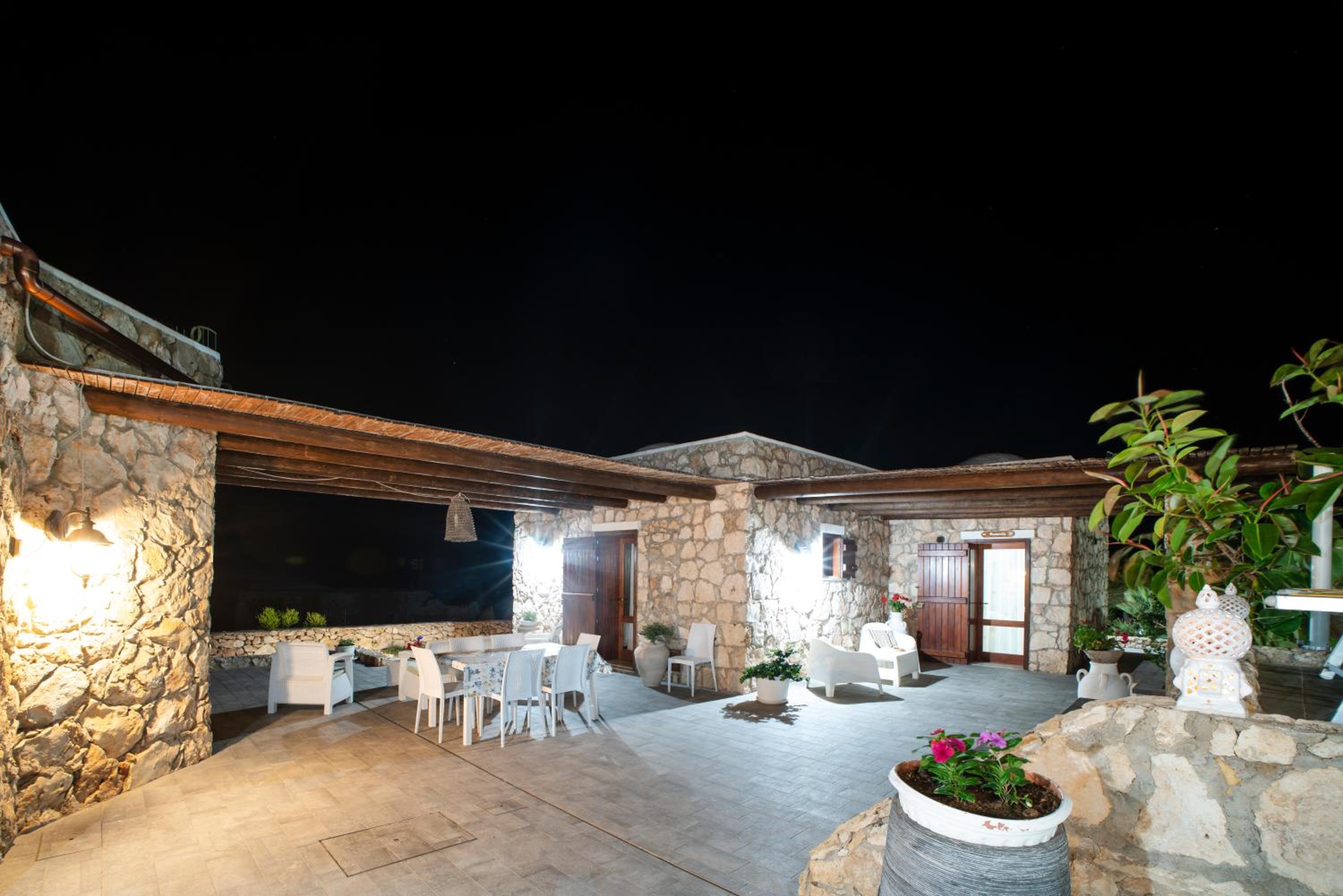 outdoor BBQ area