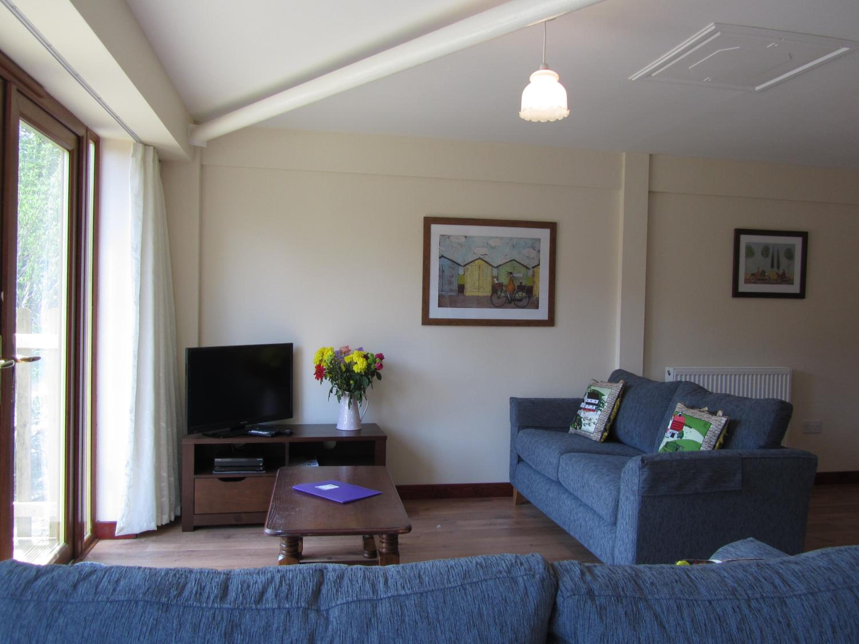 Deerewood Cottage view 5