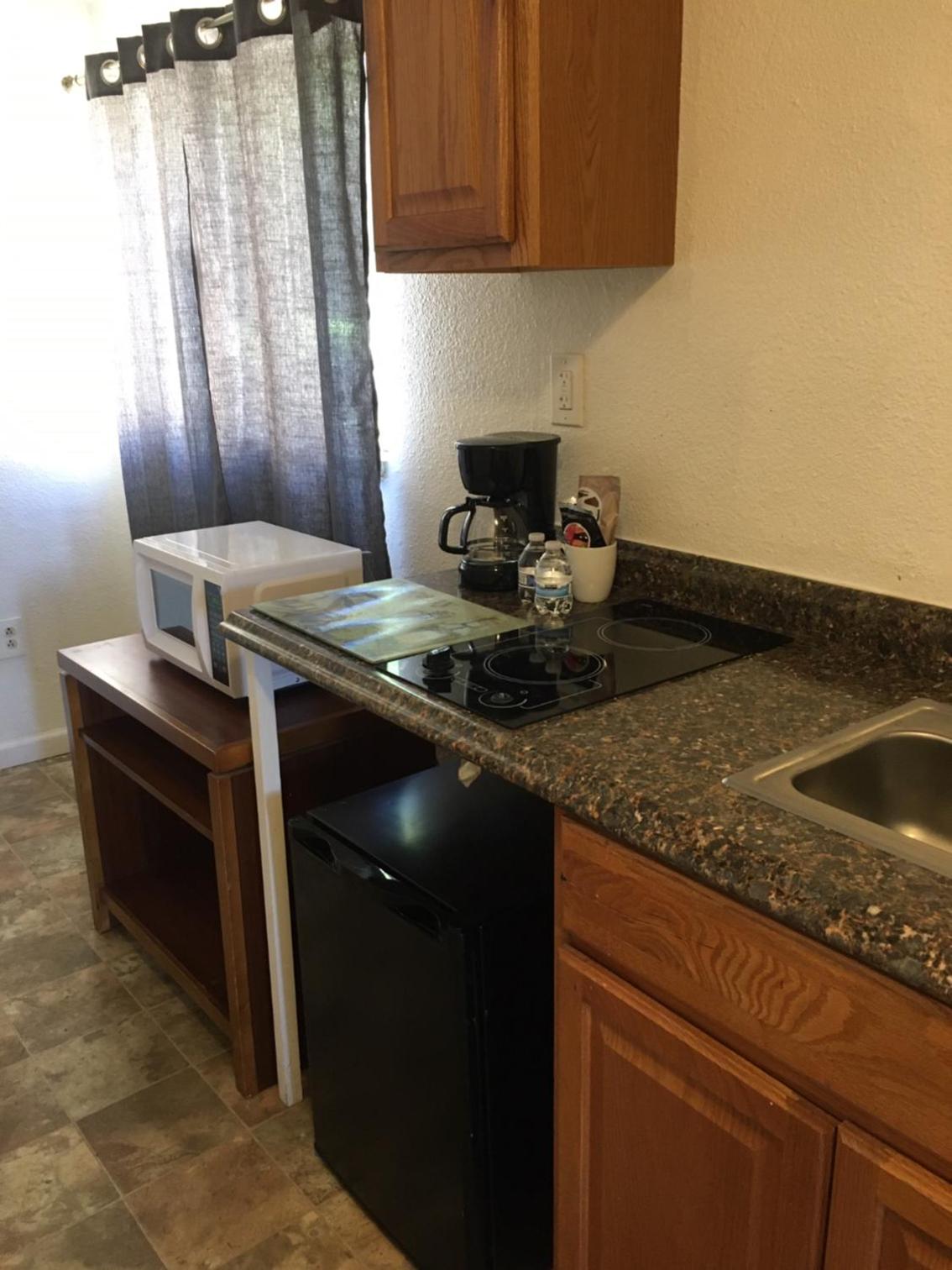 Winchester Vacations - ANS INN SUITES - Property Image 61