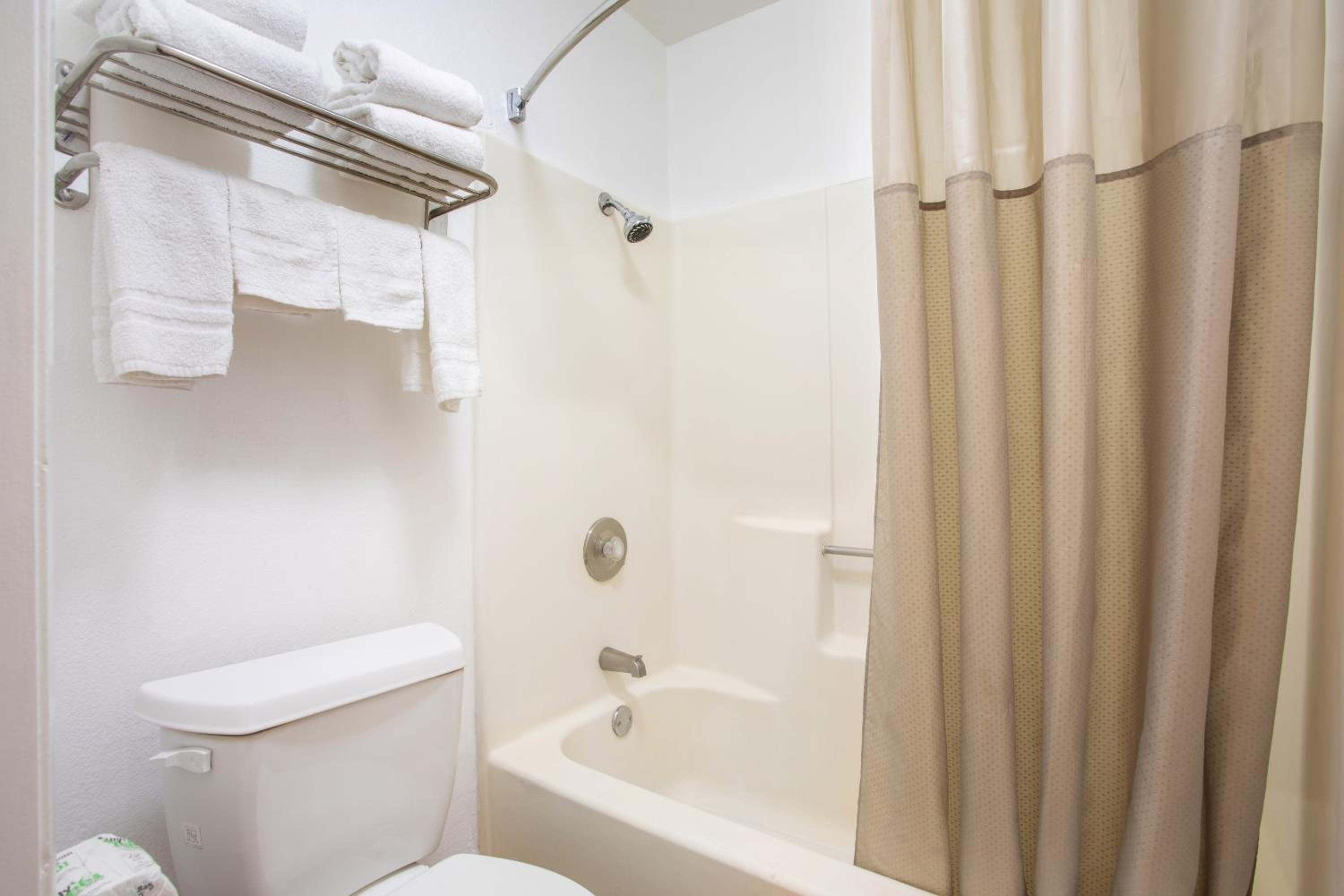 Hotel Palmdale - Antelope Valley -Listing Partner