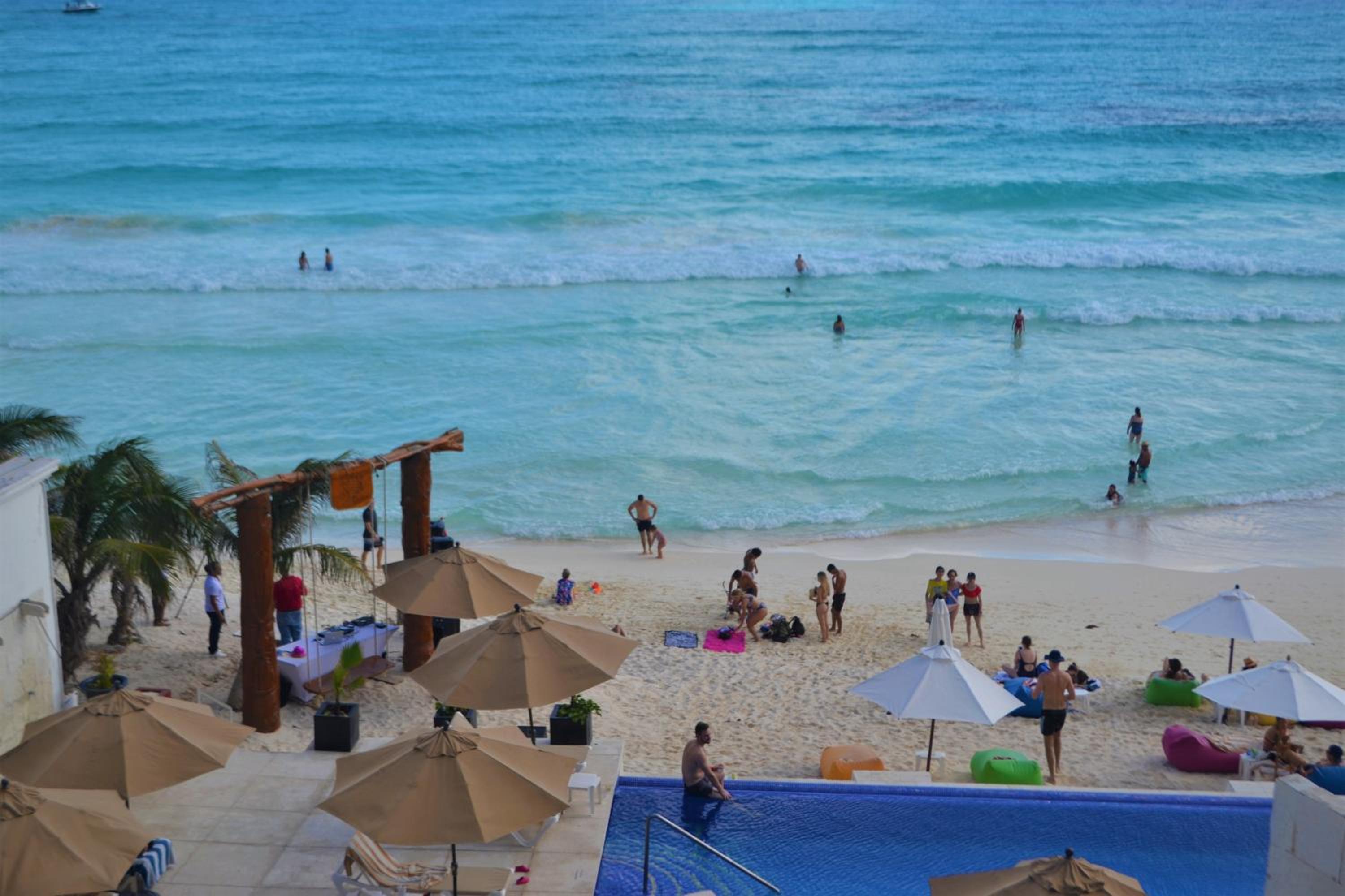 GIRASOL CONDO CANCUN BEAcH