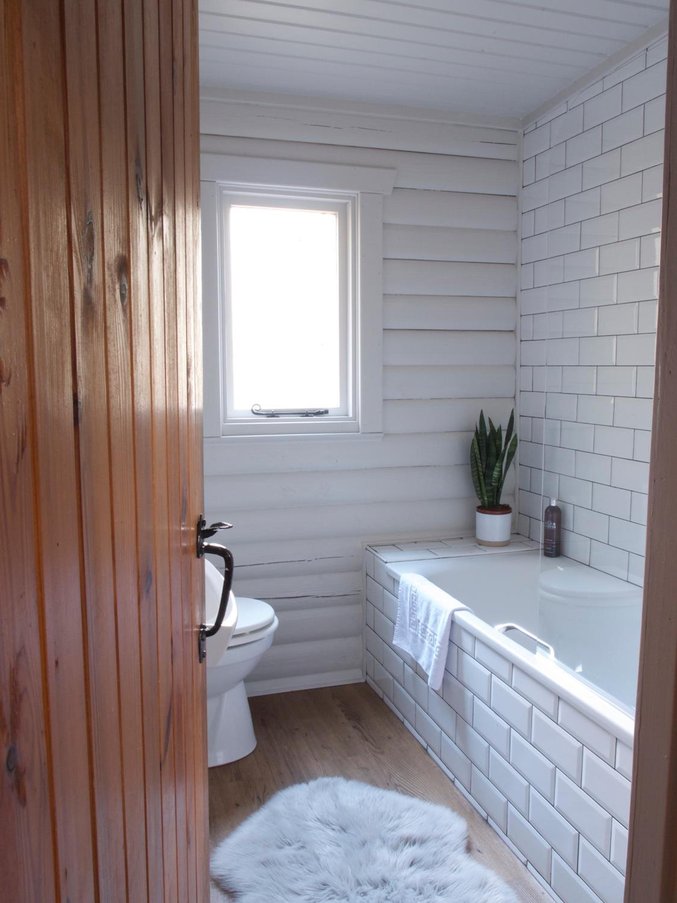 Hillside Log cabin, Ardoch Lodge, Strathyre view 5