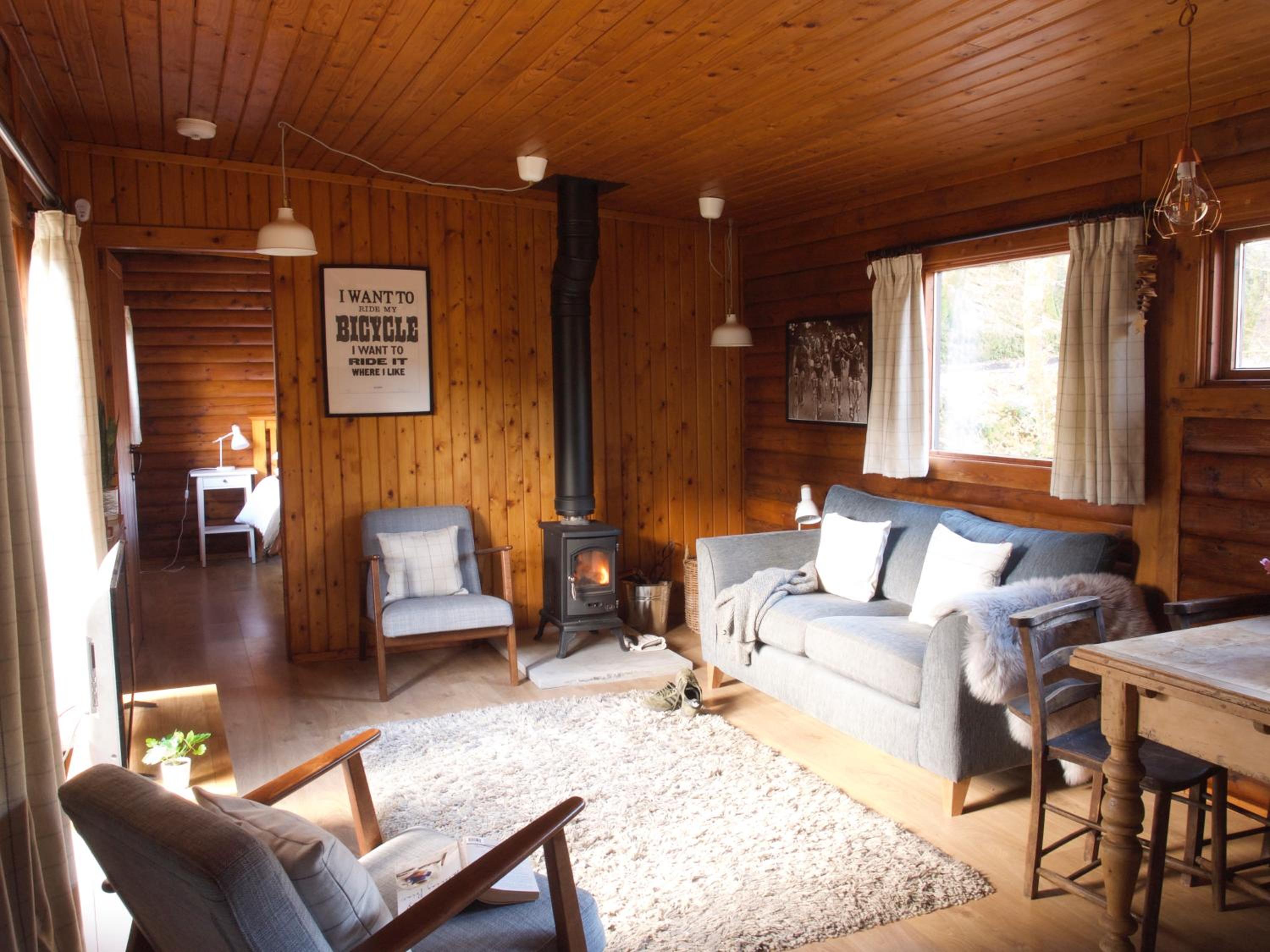 Hillside Log cabin, Ardoch Lodge, Strathyre view 3