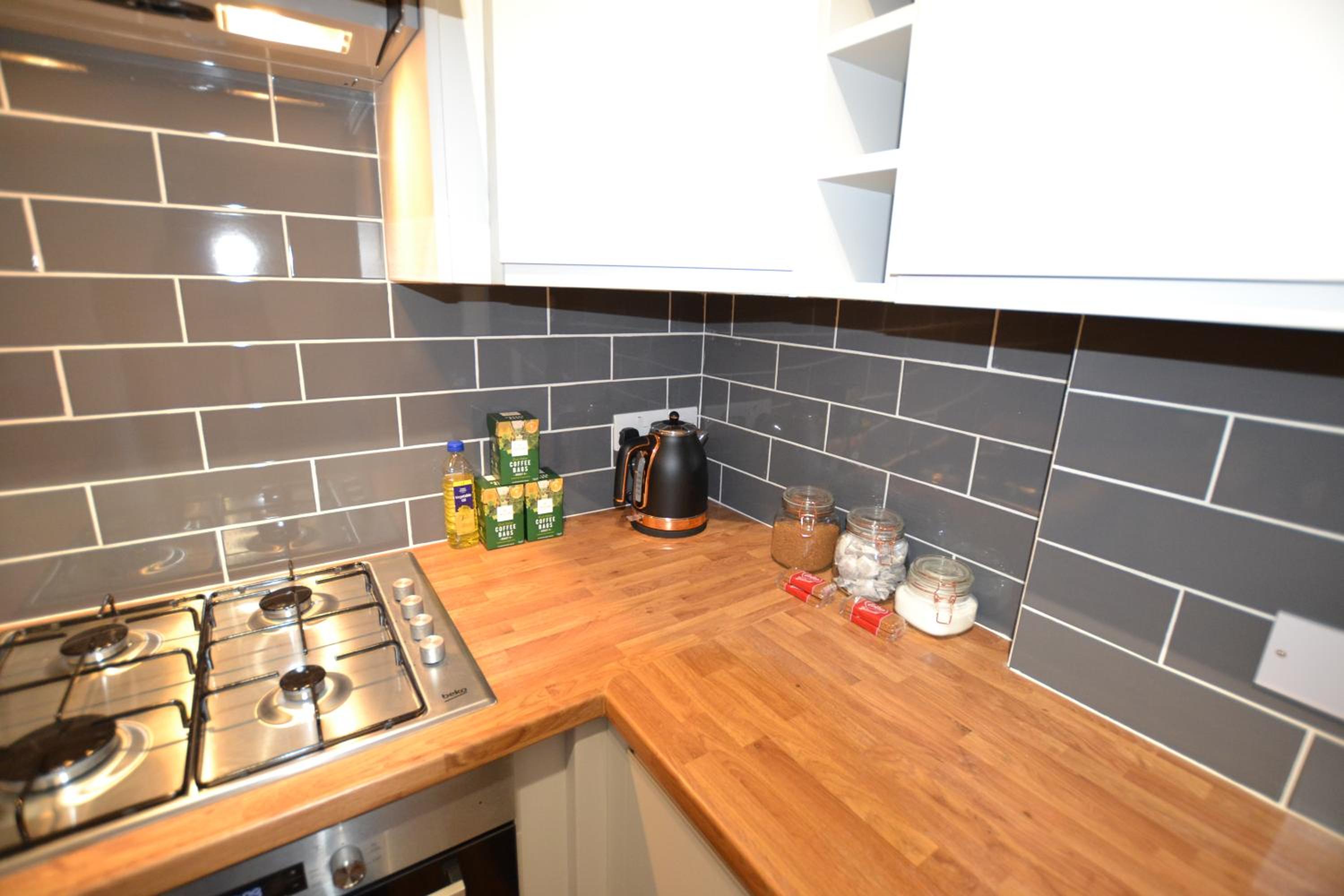 Mayflower 2 bed Boutique Apartment - STAYSEEKERS 2
