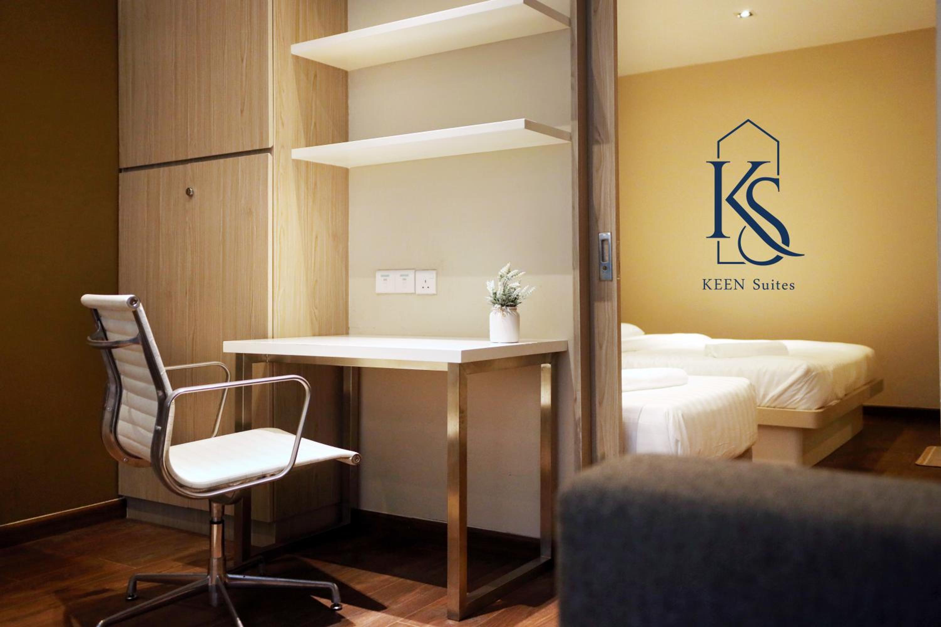 KEEN Suites-Riverson view 4