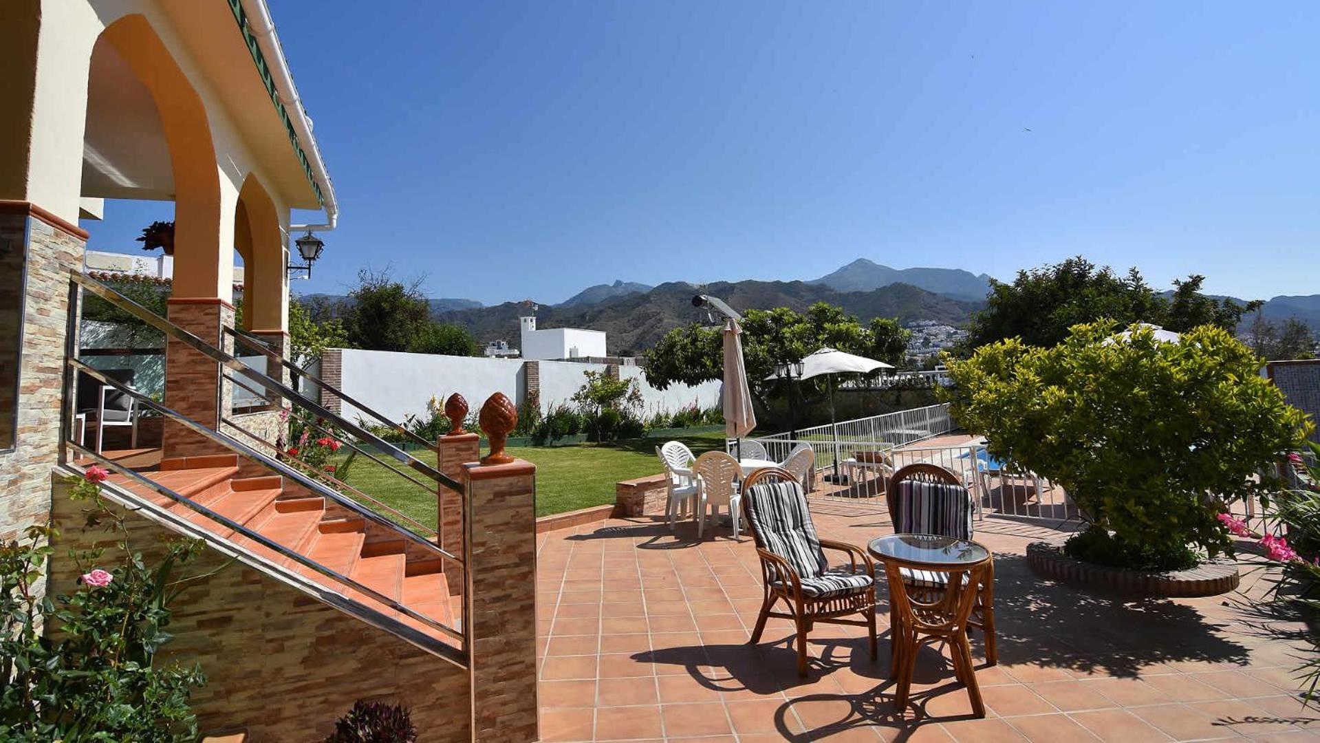 Villa Lola Casitas Select