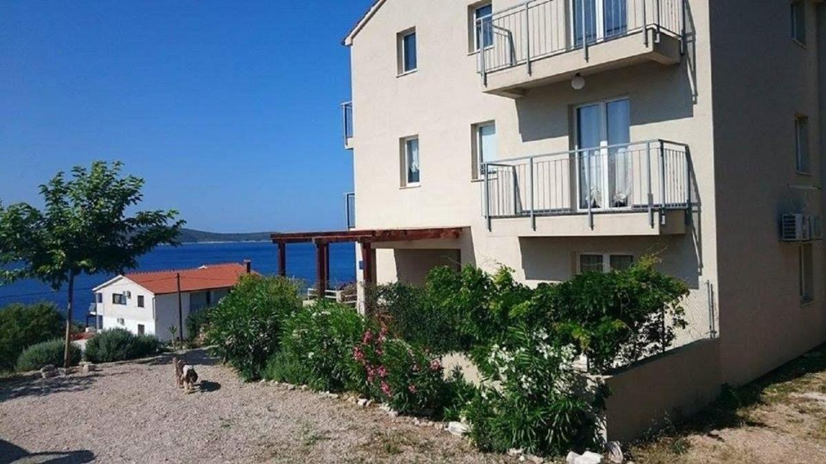Apartment Jela - sea view
