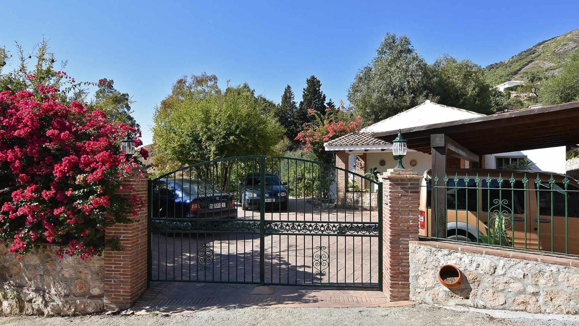Casitas Select - Villa Abajo in Mijas view 2