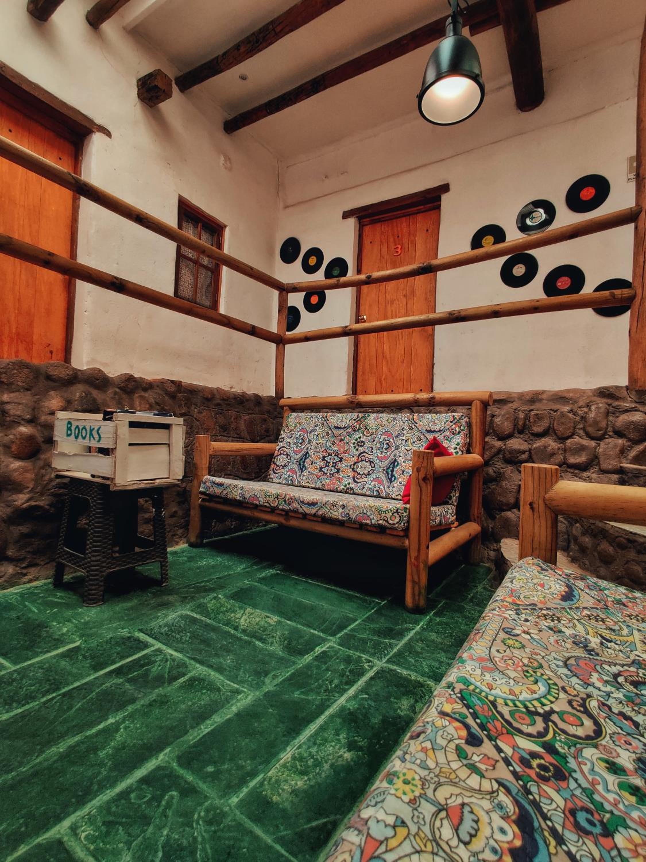 Rey Lagarto Hostel