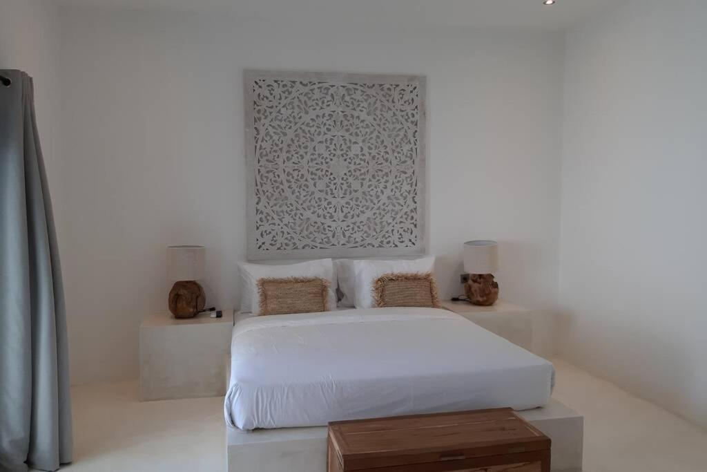 Villa Noah by Love is Simple view 3