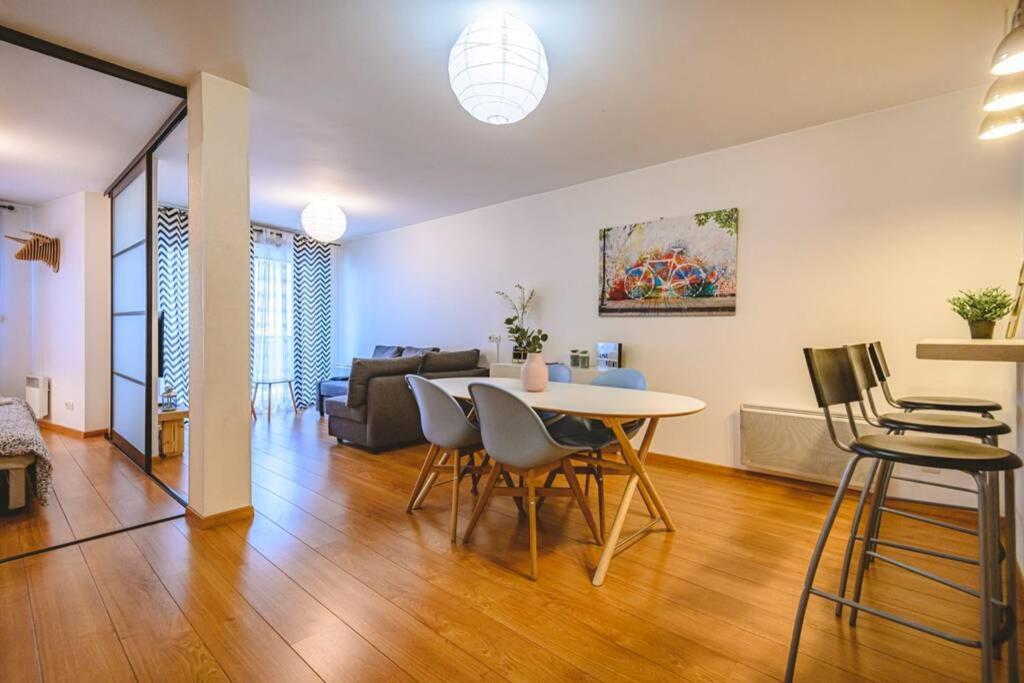 CAMILLE - Appartement avec extérieur view 3