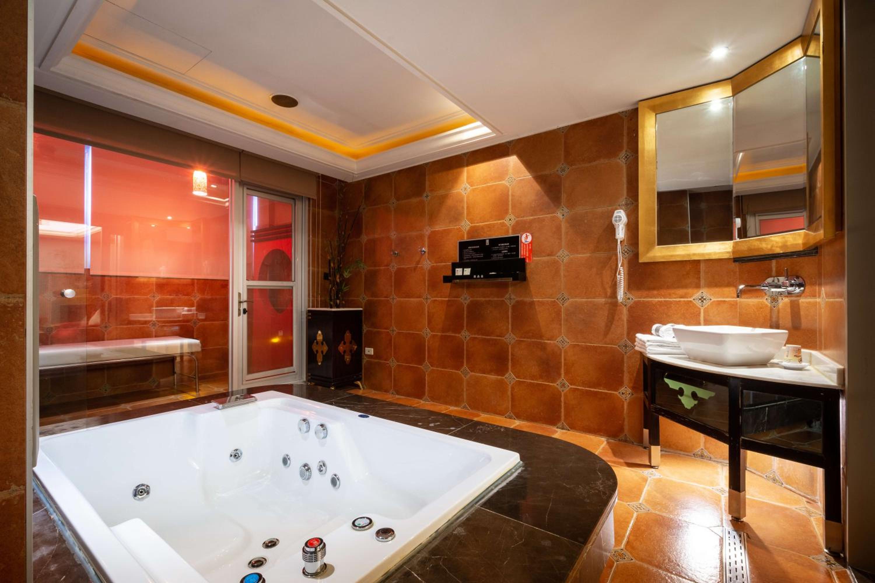 In-stone Motel