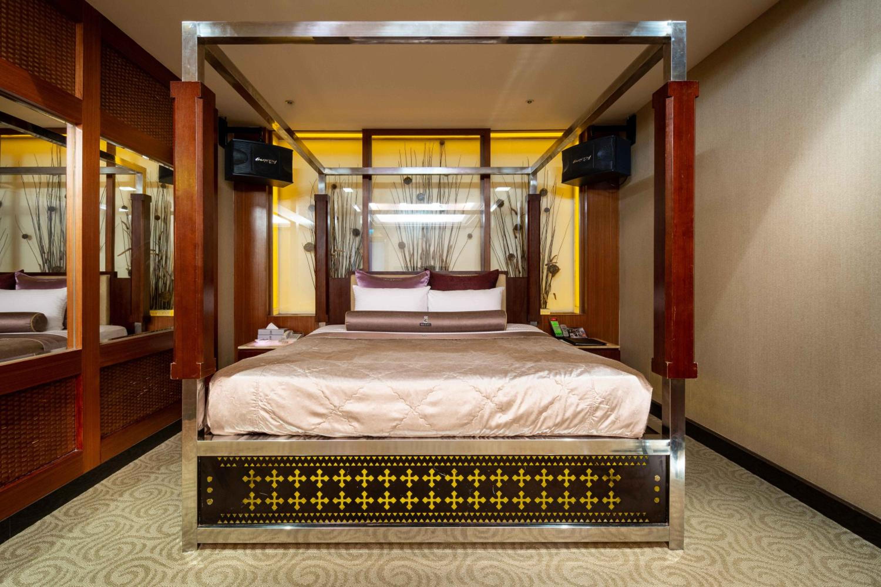In-stone Motel