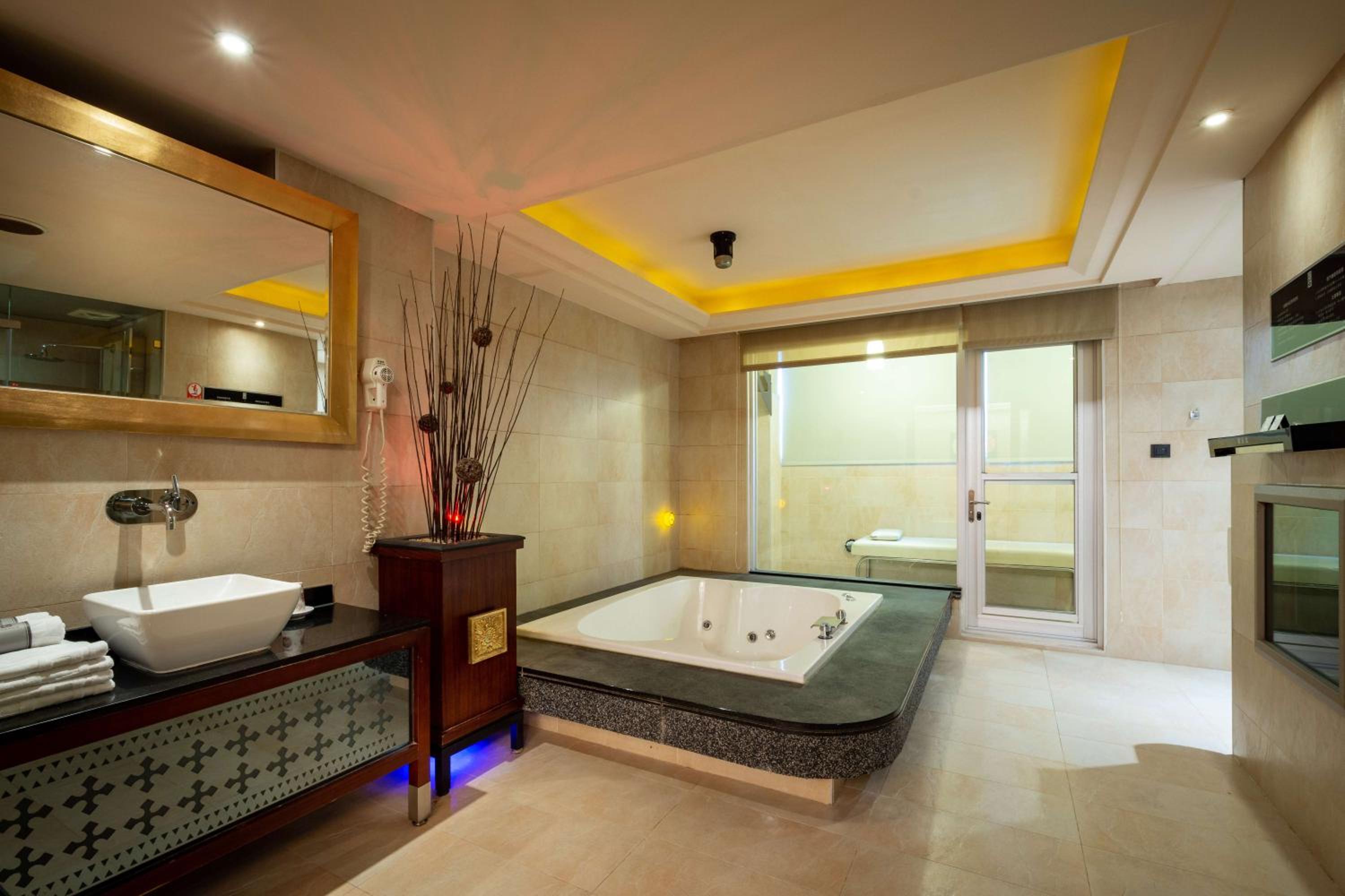In-stone Motel