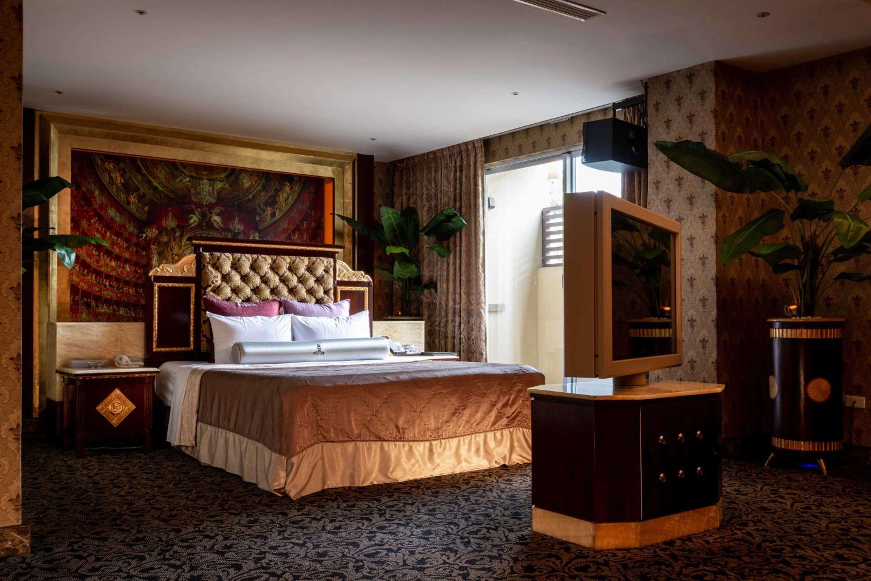 In-stone Motel