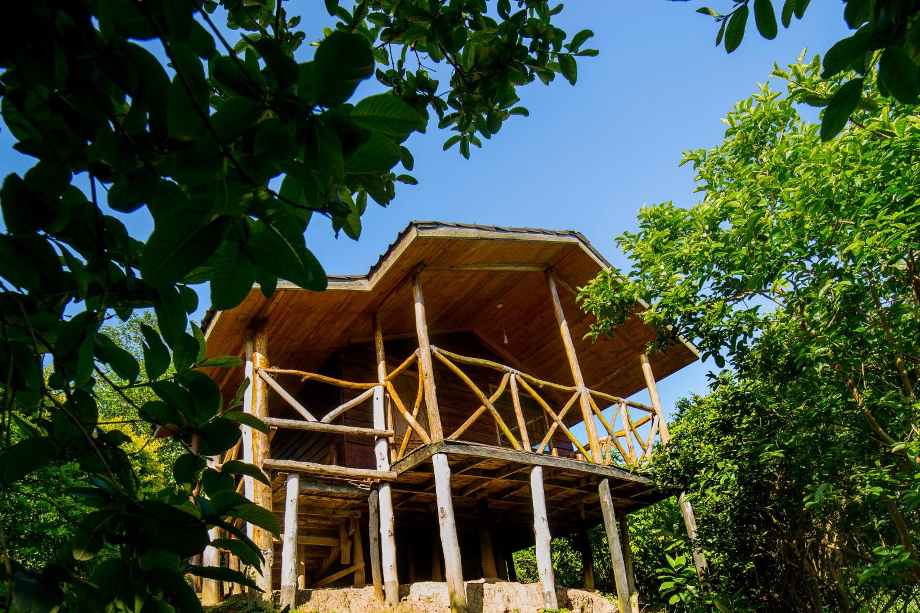 Lake Bunyonyi Eco Resort