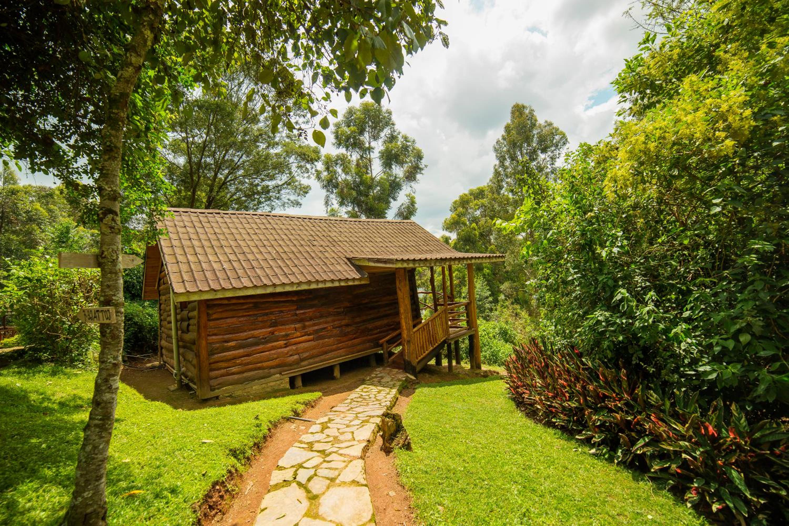 Lake Bunyonyi Eco Resort
