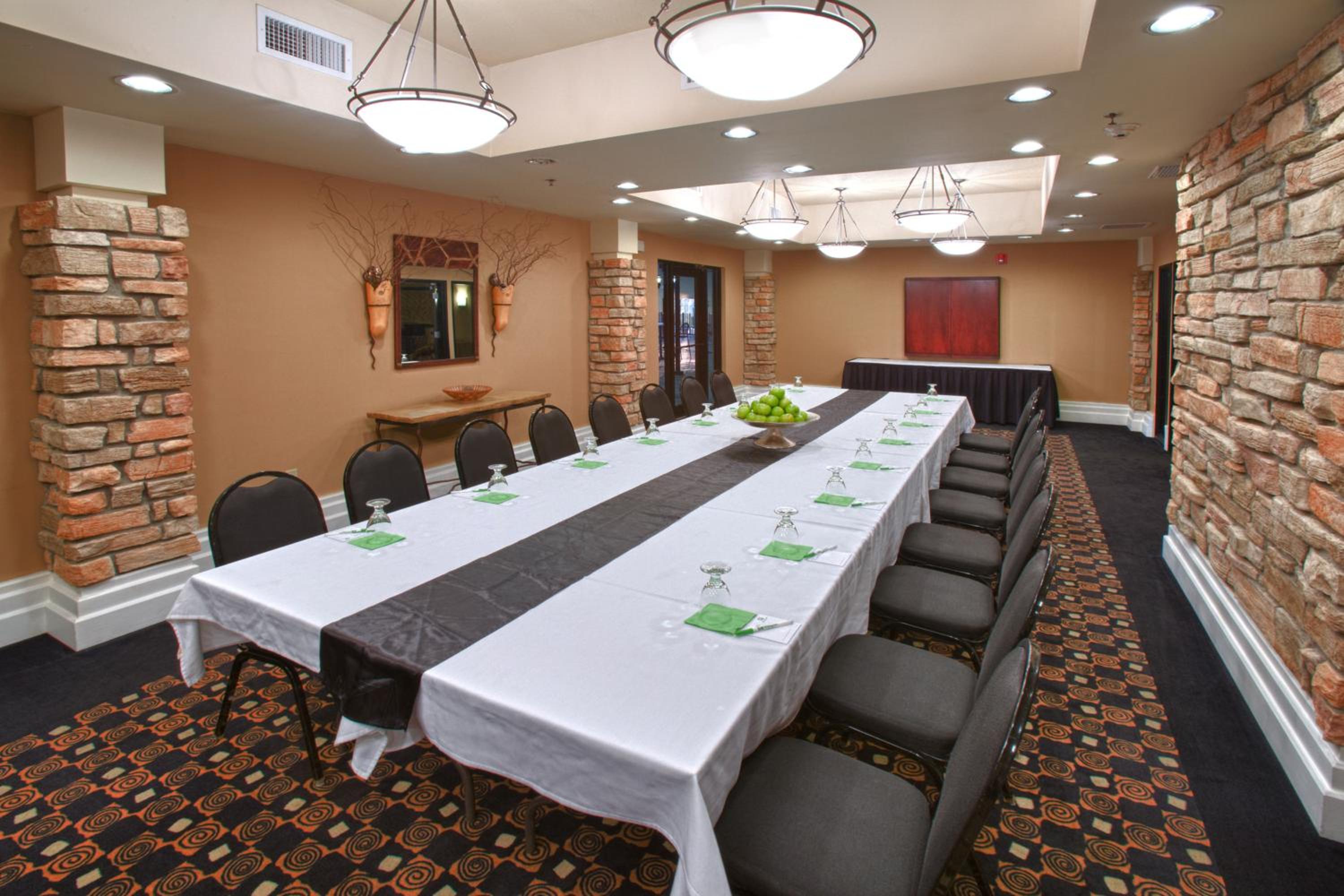 Holiday Inn St. Paul Northeast - Lake Elmo, an IHG Hotel - Property Image 80