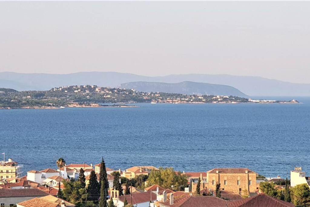 View-topia Amazing View, Private Pool, Close to the center. photo 4