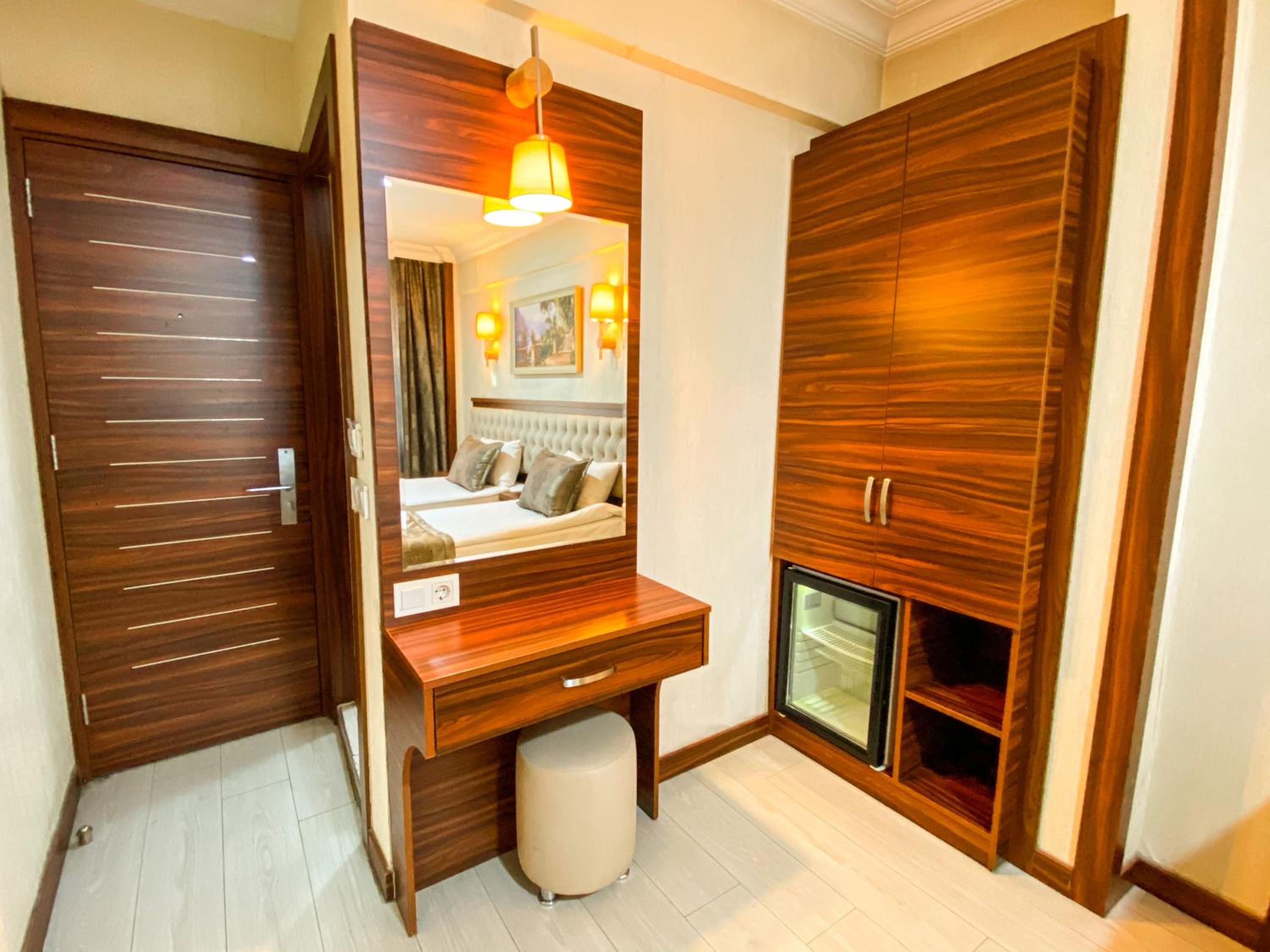 Mekke Hotel Istanbul - Image 32