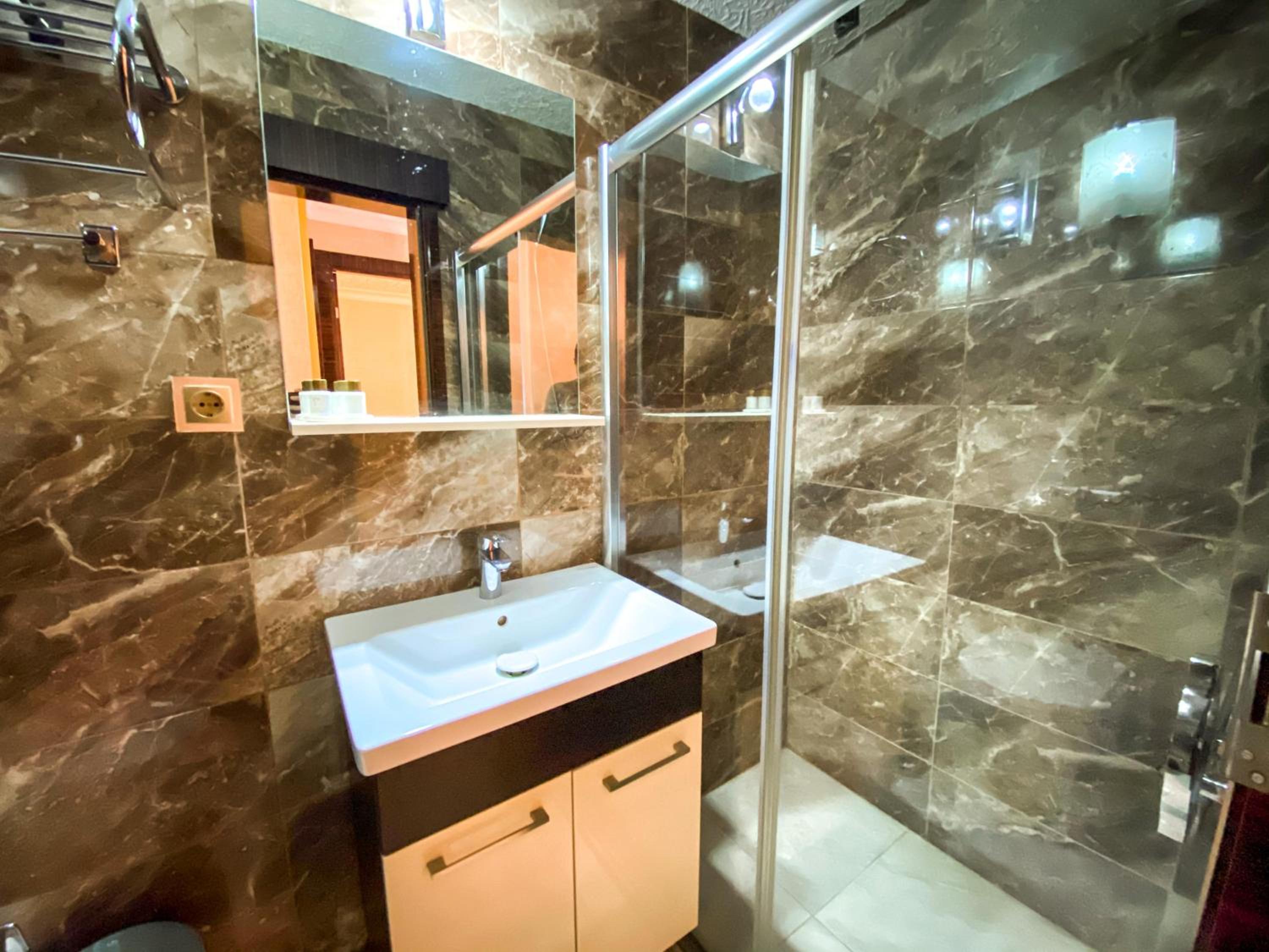 Mekke Hotel Istanbul - Image 49