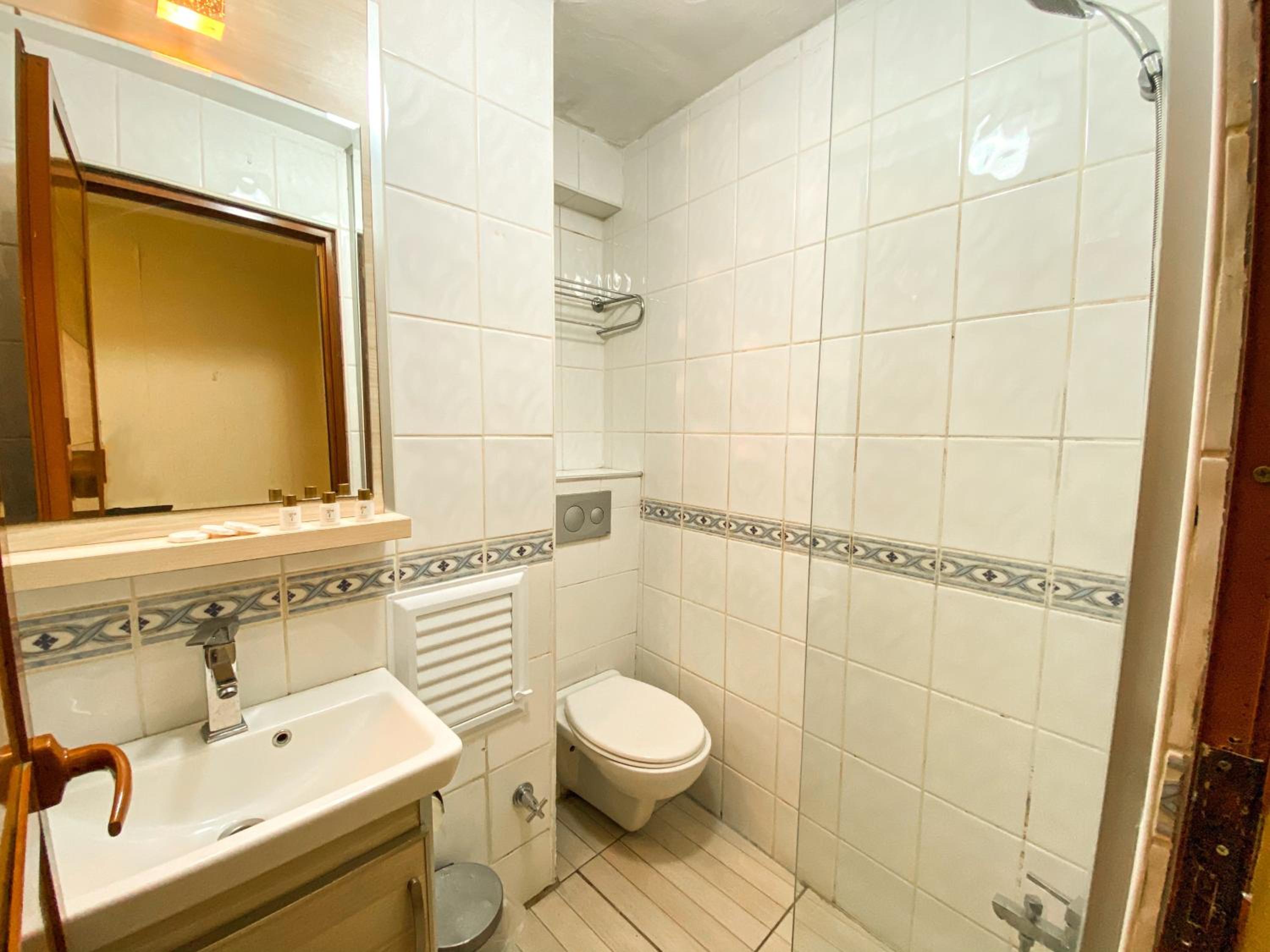 Mekke Hotel Istanbul - Image 84