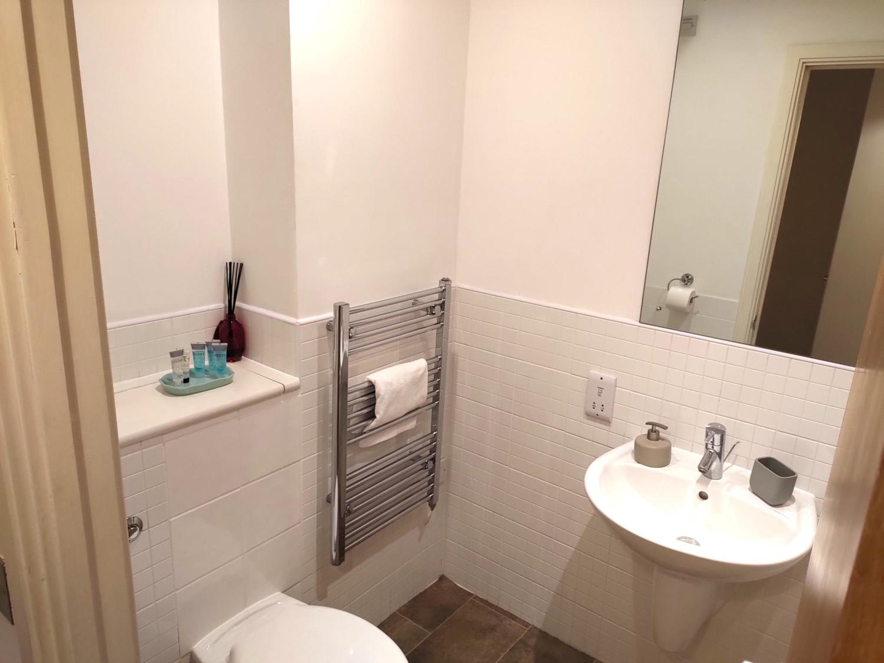 Leicester Vacations - Empire Serviced Apartments - Property Image 44