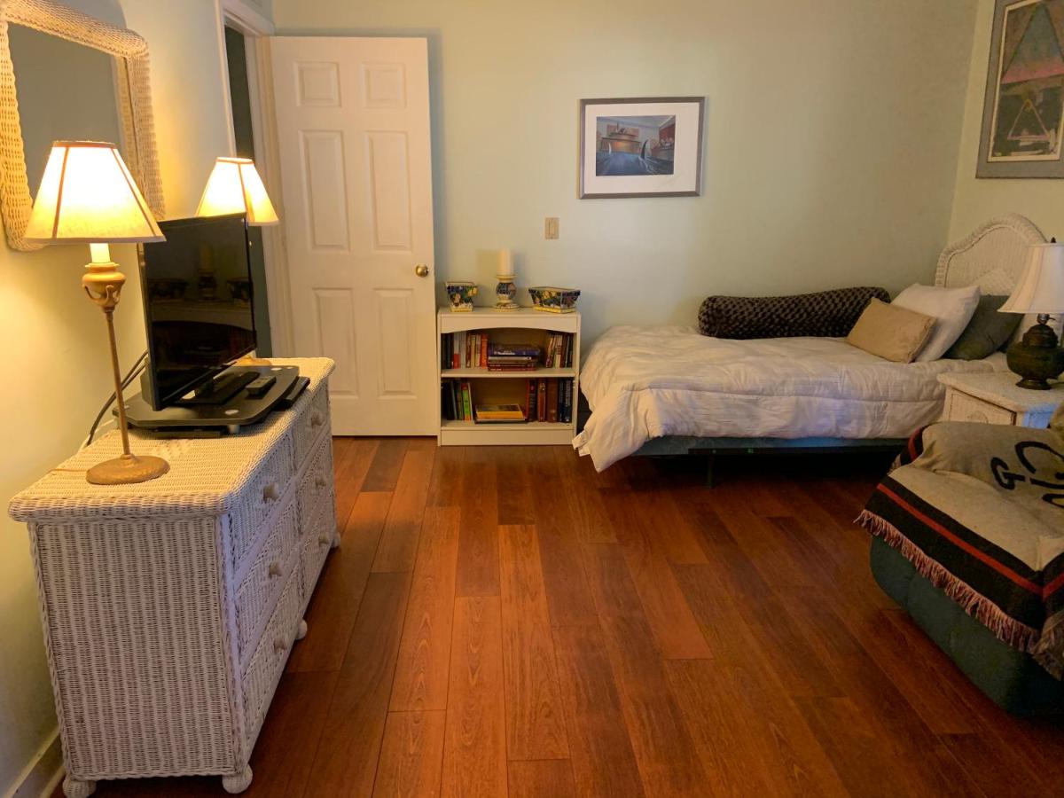 PGA National Resort Golf Villa - Pool Side Executive Two Bedroom First Floor - Property Image 24